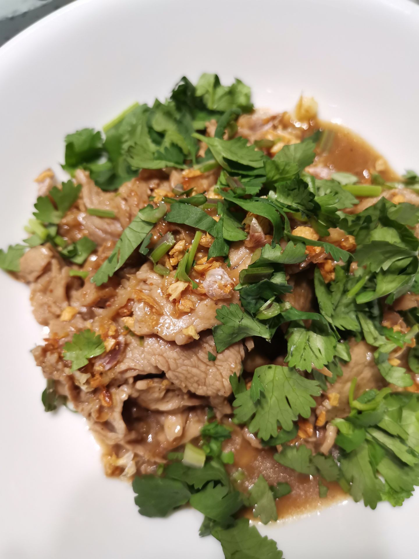 หมูกระเทียม​