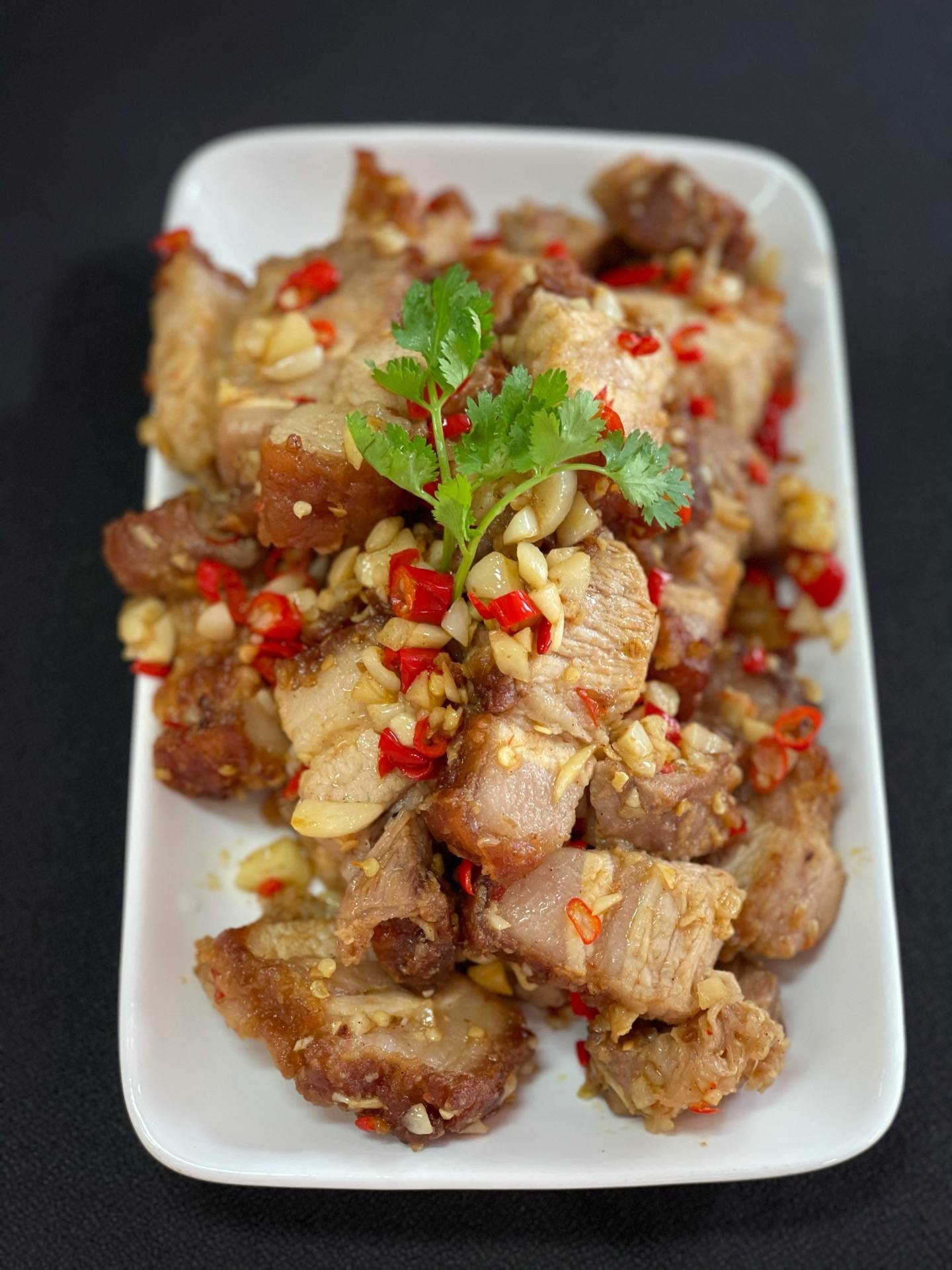 หมูกรอบคั่วพริกเกลือ 🐷