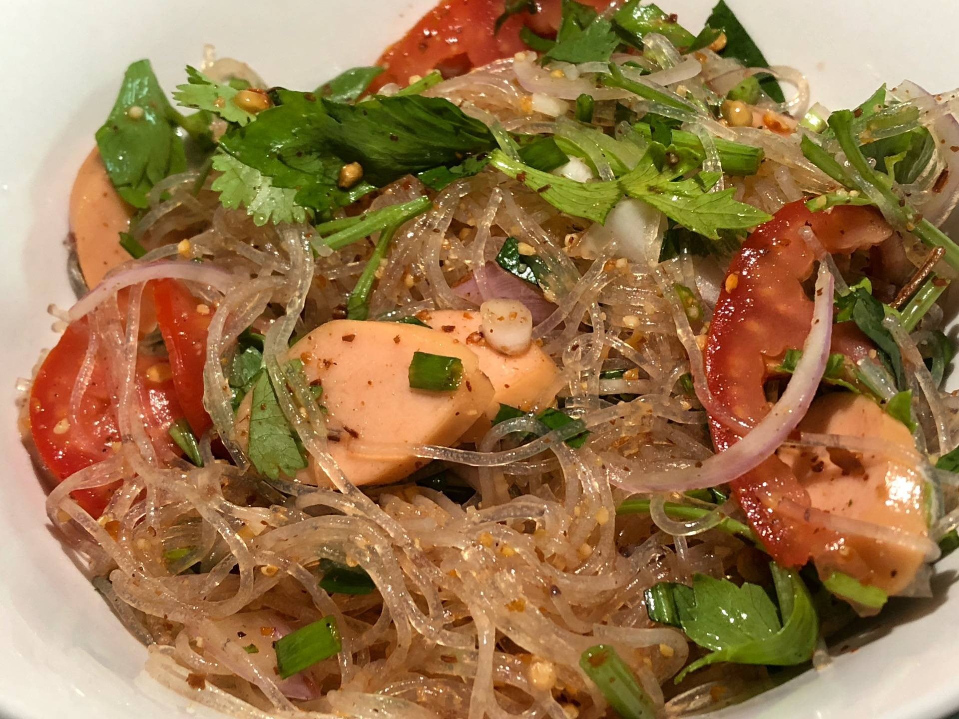 ลาบวุ้นเส้นไส้กรอก