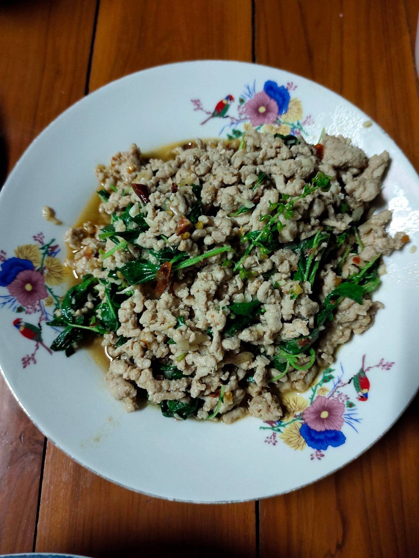 กระเพราหมูสับ