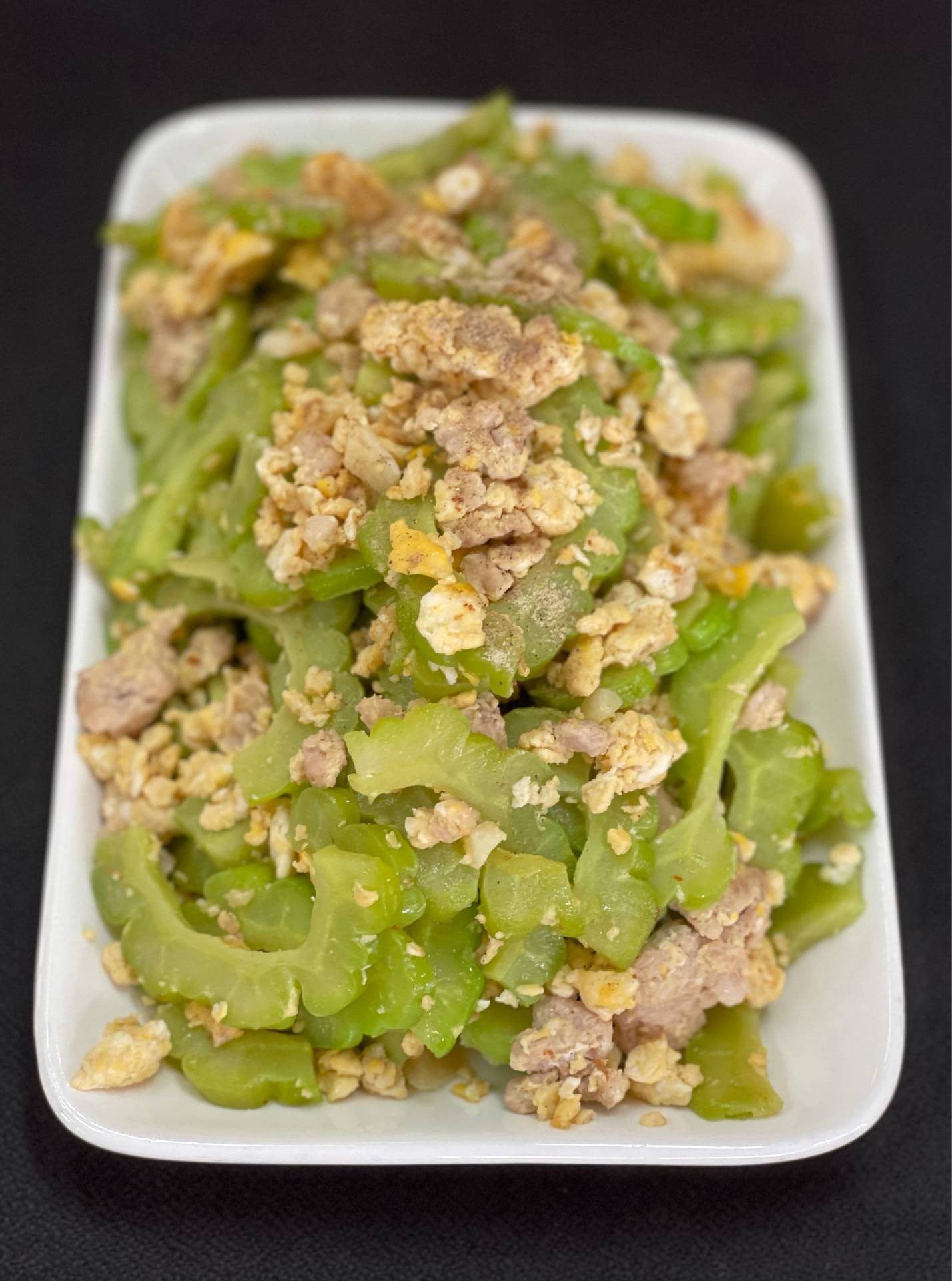 มะระผัดไข่ใส่หมูสับ