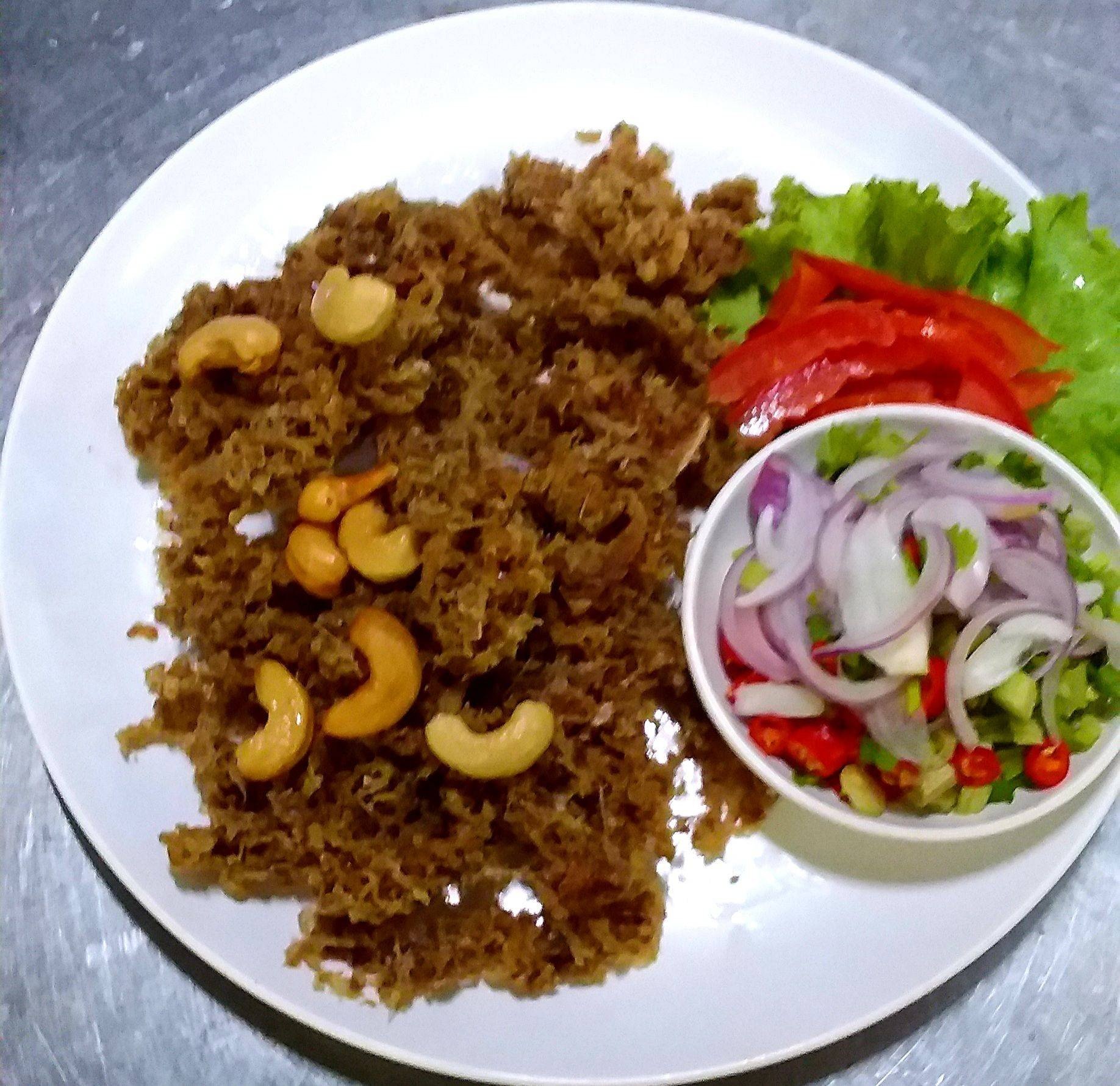 ยำปลาทูฟู