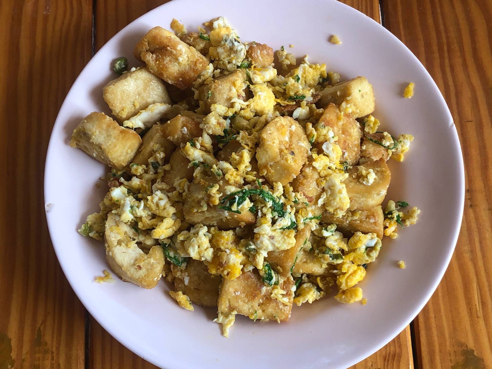 เต้าหู้ทอดผัดไข่พริกกระเทียม