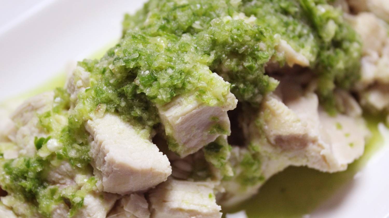 ชวนทำเมนูอกไก่รสแซ่บ ทำง่าย ทานง่าย ไม่มีกลิ่นคาว กับ "อกไก่มะนาว"
