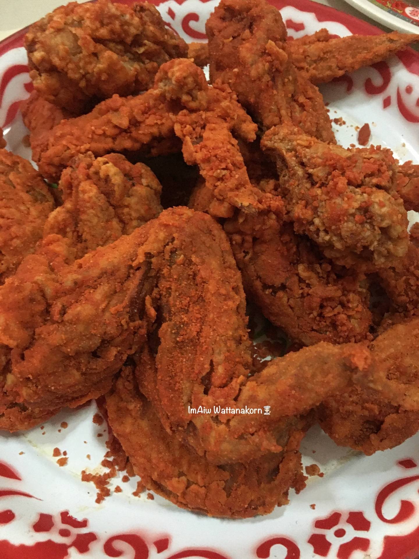 “ไก่ทอดวิงซ์แซ่บ”