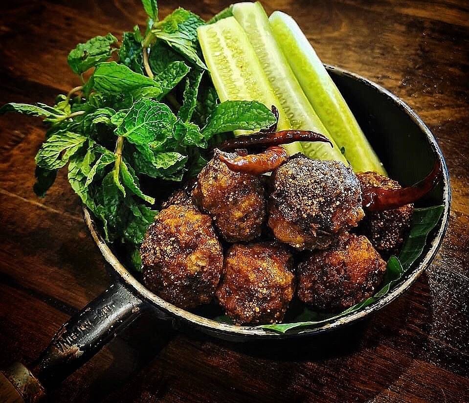 รีวิวที่แนะนำ ลาบทอด