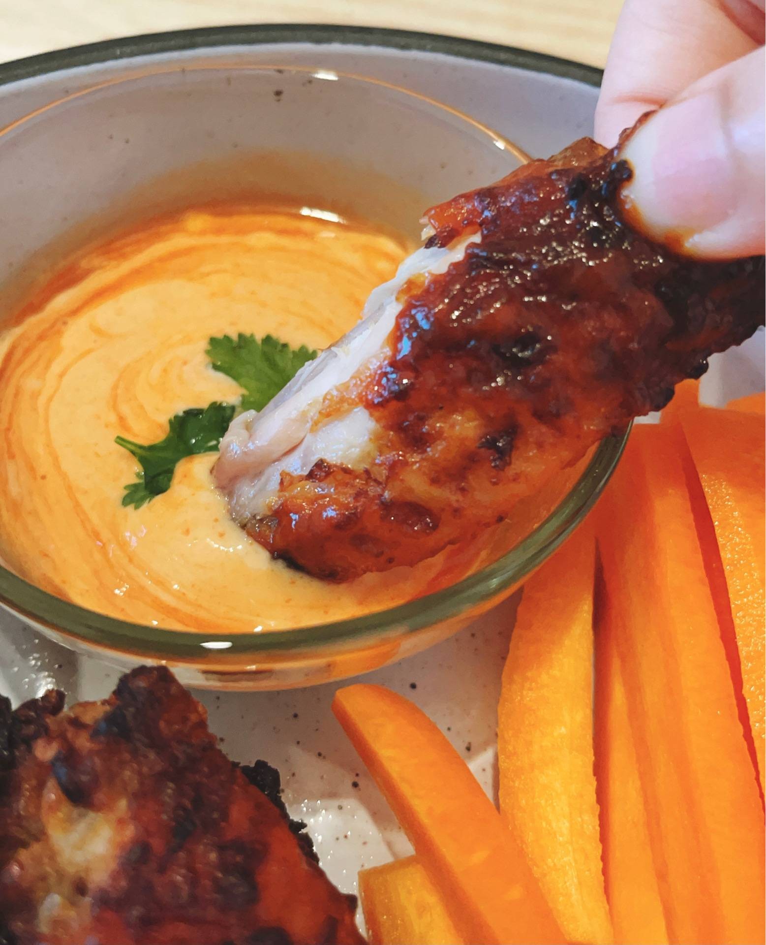 Air Fryer Chicken Wings with Sriracha Mayo