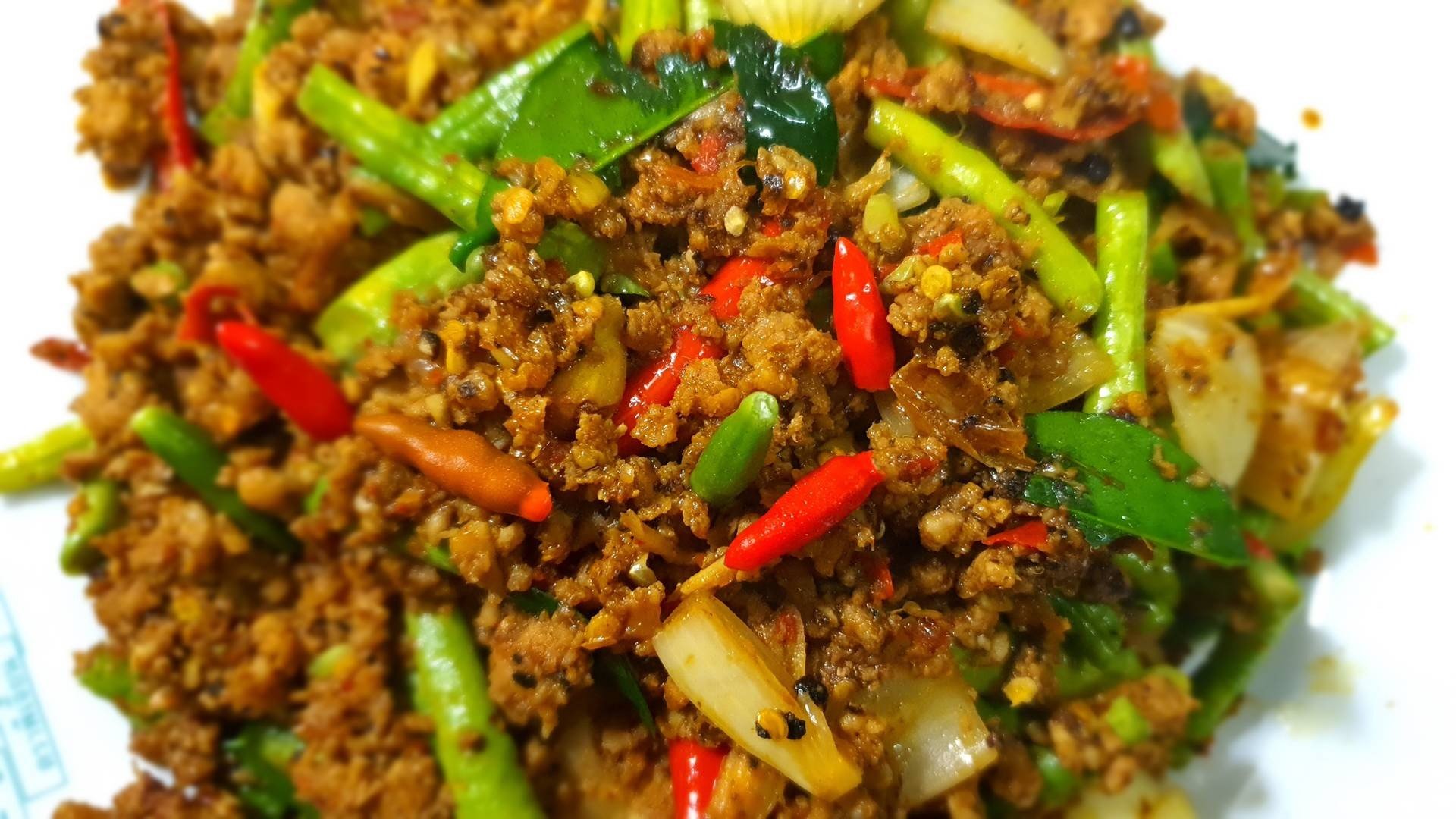 หมูสับผัดพริกแกงถั่วฝักยาว