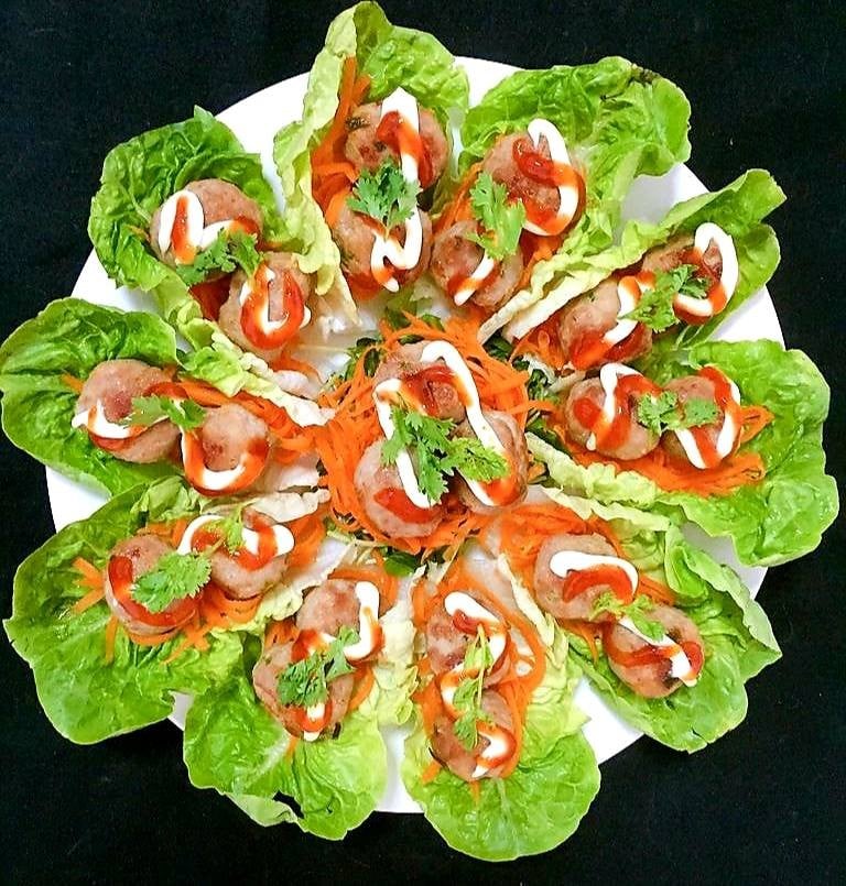 มีทบอลห่อผัก meatball baby romaine lettuce wraps