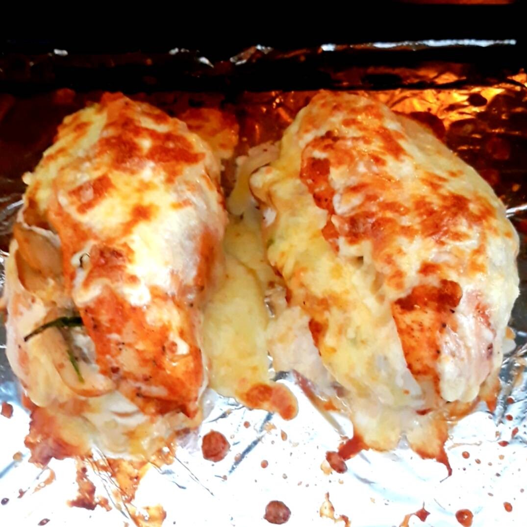 อกไก่ยัดไส้เห็ดผักโขมชีส mushroom spinach &cheese stuffed chicken  