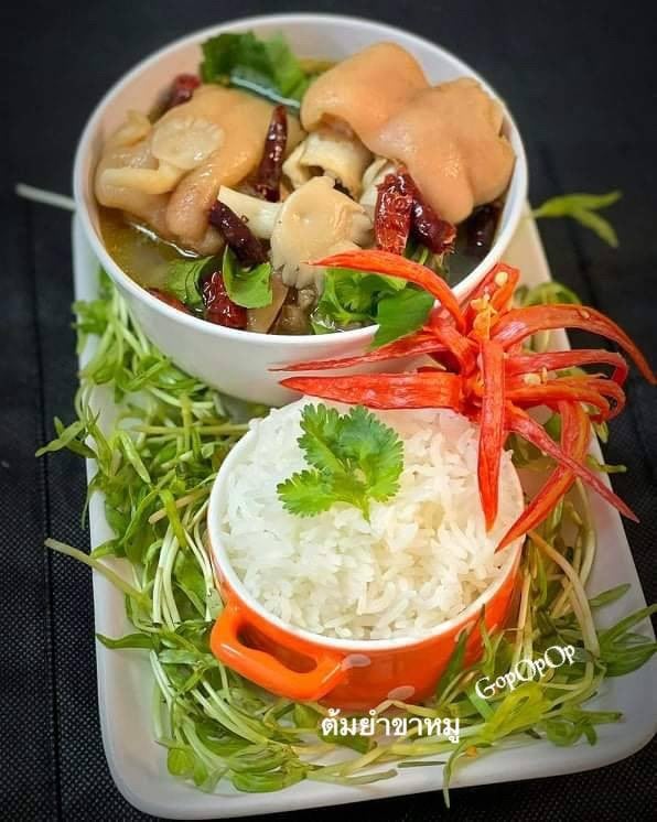 ต้มยำขาหมู 