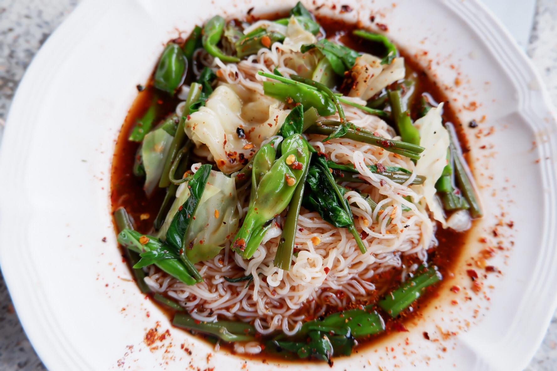 ข้าวปุ้นซาว ขนมจีนซาว ขนมจีนน้ำนัว สูตรปลาร้า