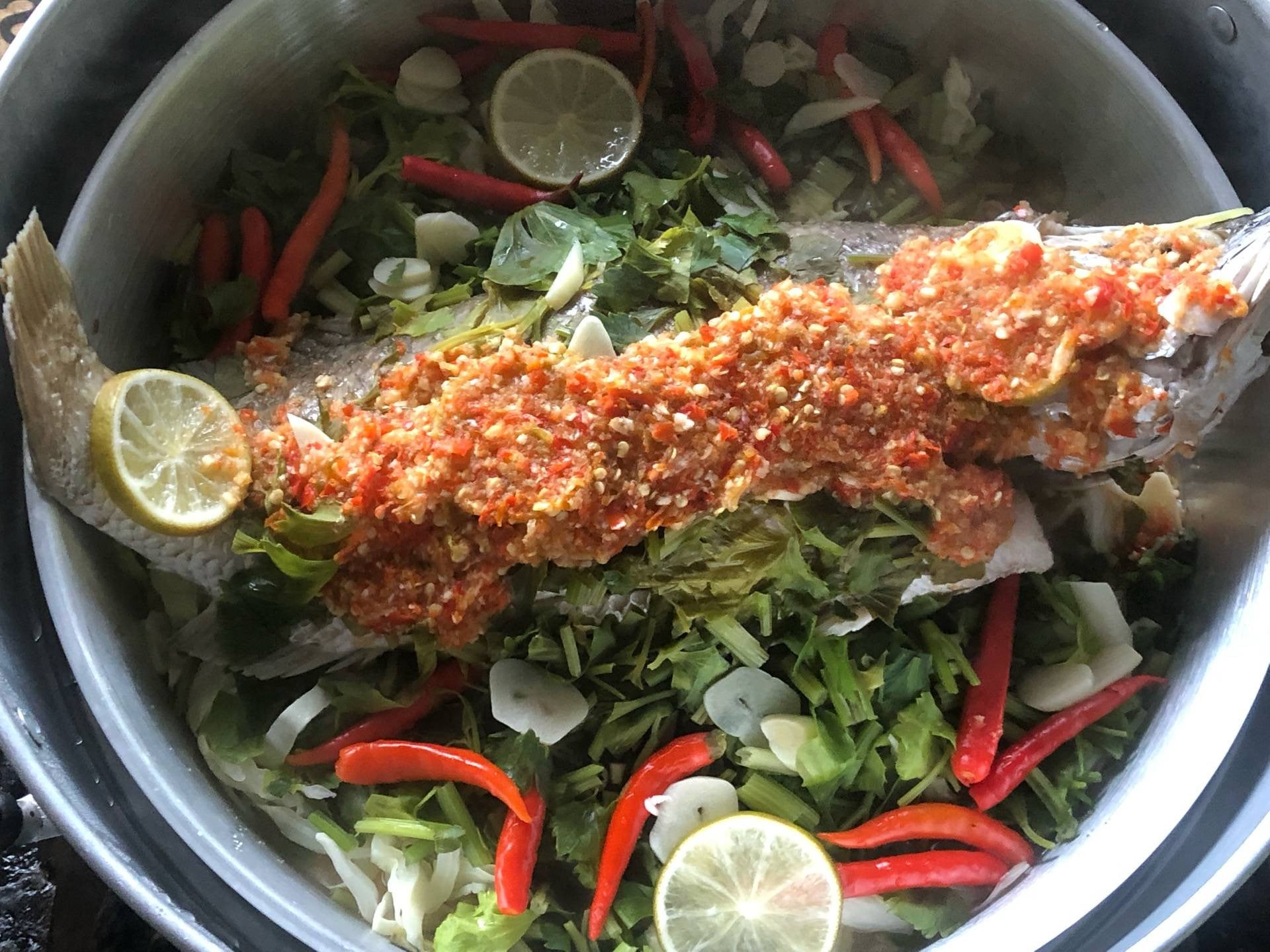 ปลากระพงนึ่งมะนาว