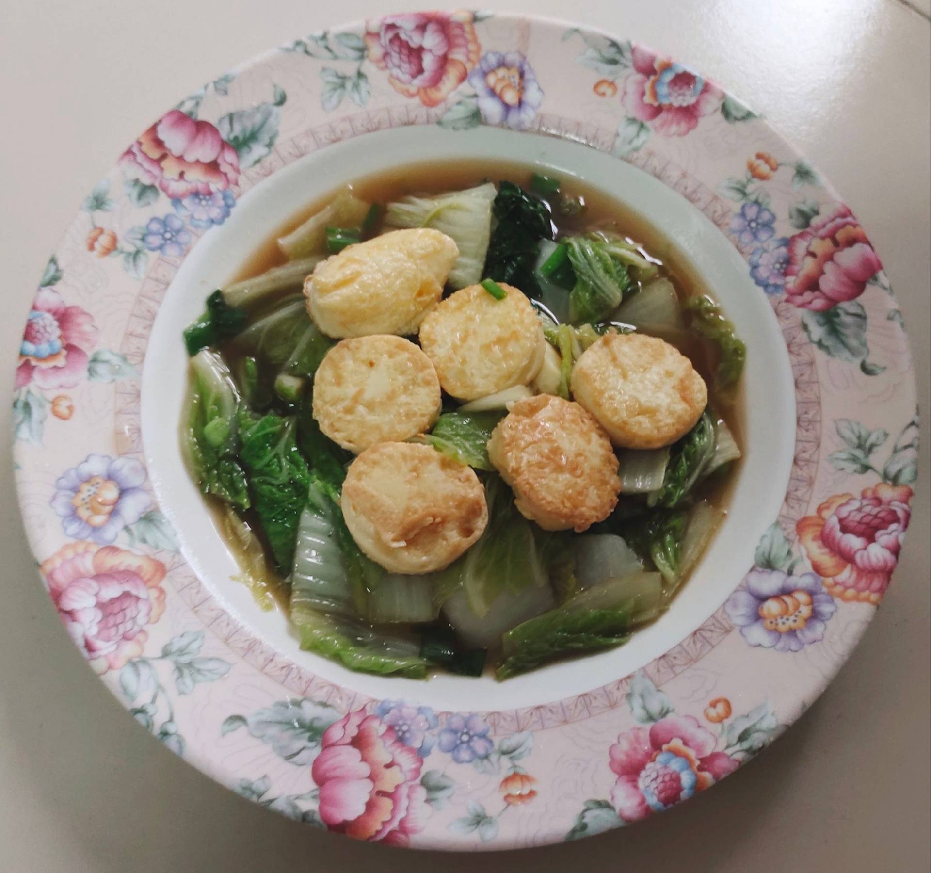ผัดผักกาดขาวเต้าหู้ไข่ทอด