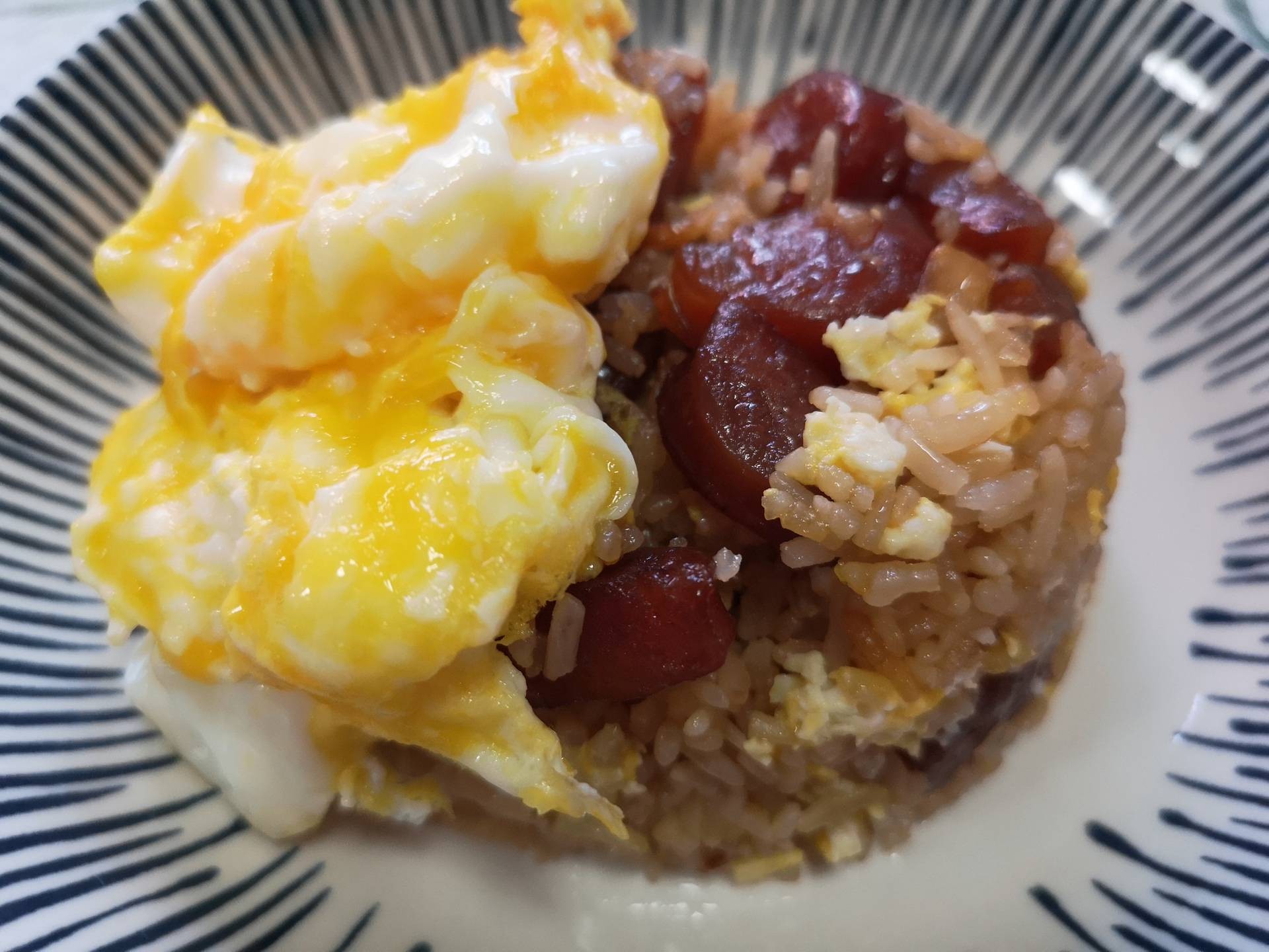 ข้าวผัดกุนเชียง