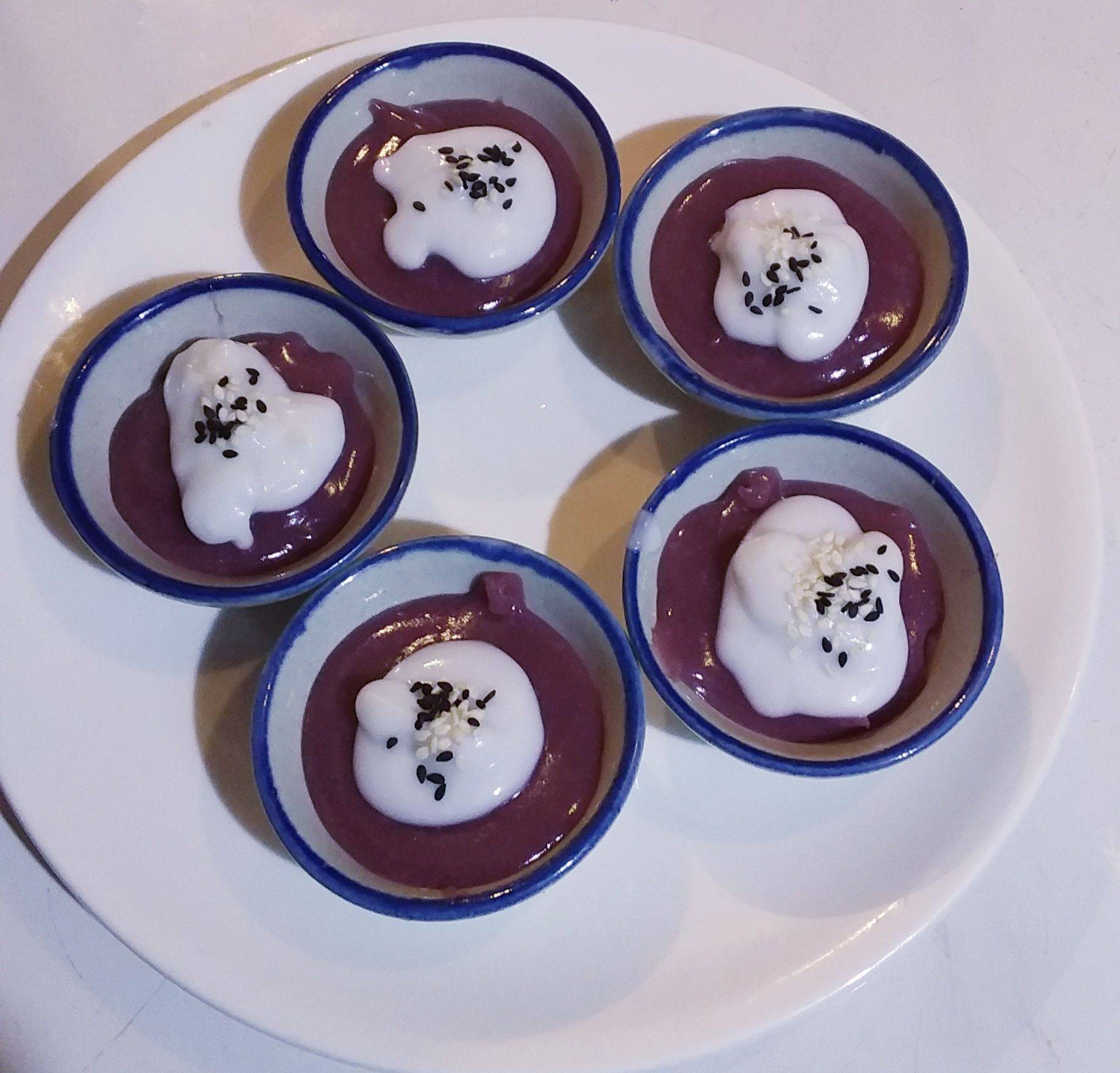 ขนมเปียกปูนดอกอัญชัน