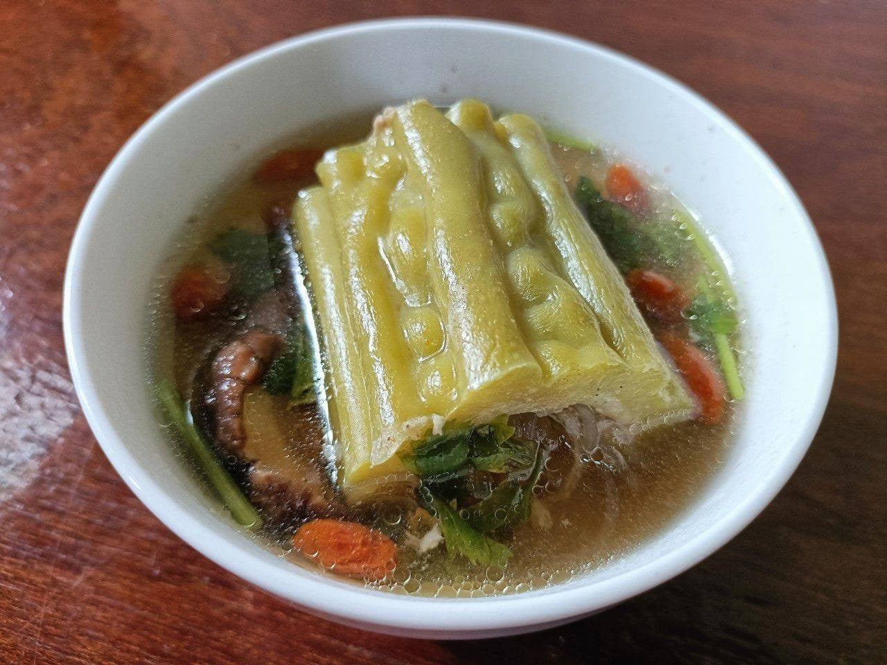 ต้มจืดมะระยัดไส้