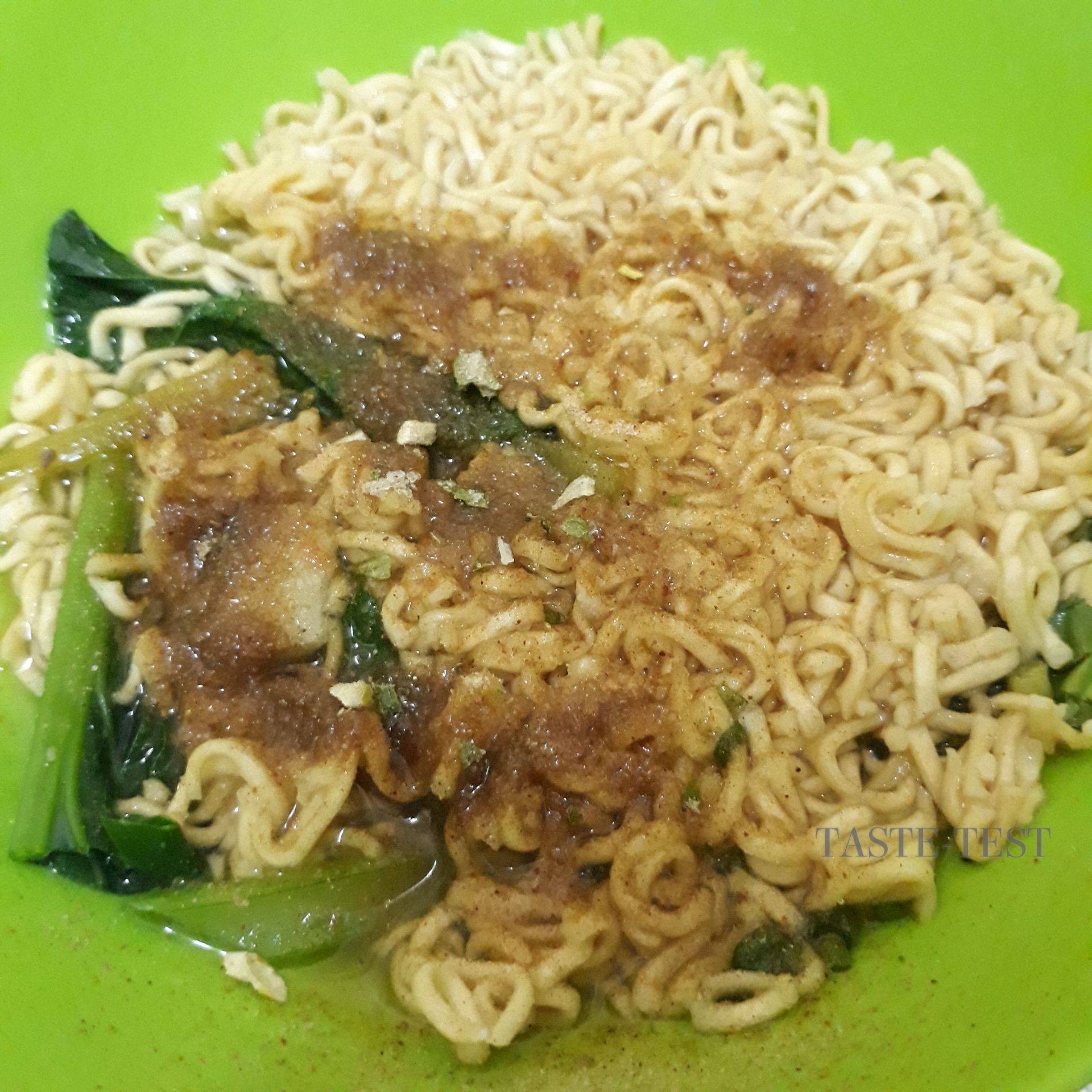 ข้าวผัดบะหมี่กึ่งฯรสหมูสับ 🍛🍲