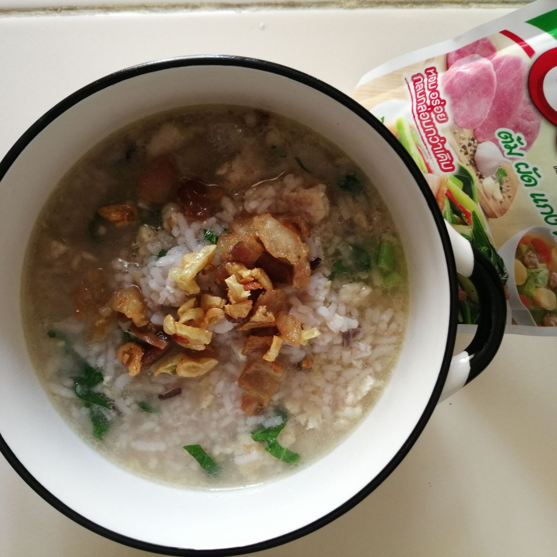 ข้าวต้มกากหมู  🐽🥓🥣