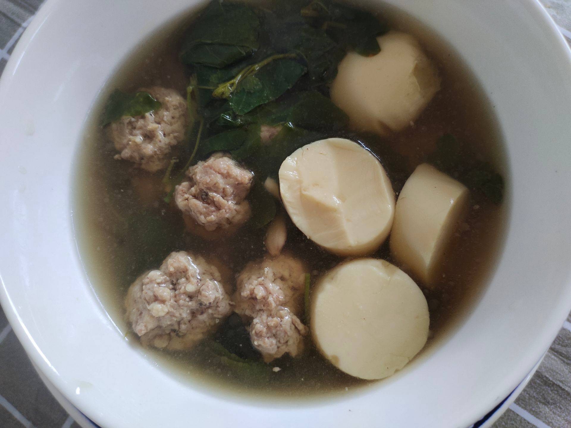 ต้มจืดตำลึงเต้าหู้ไข่