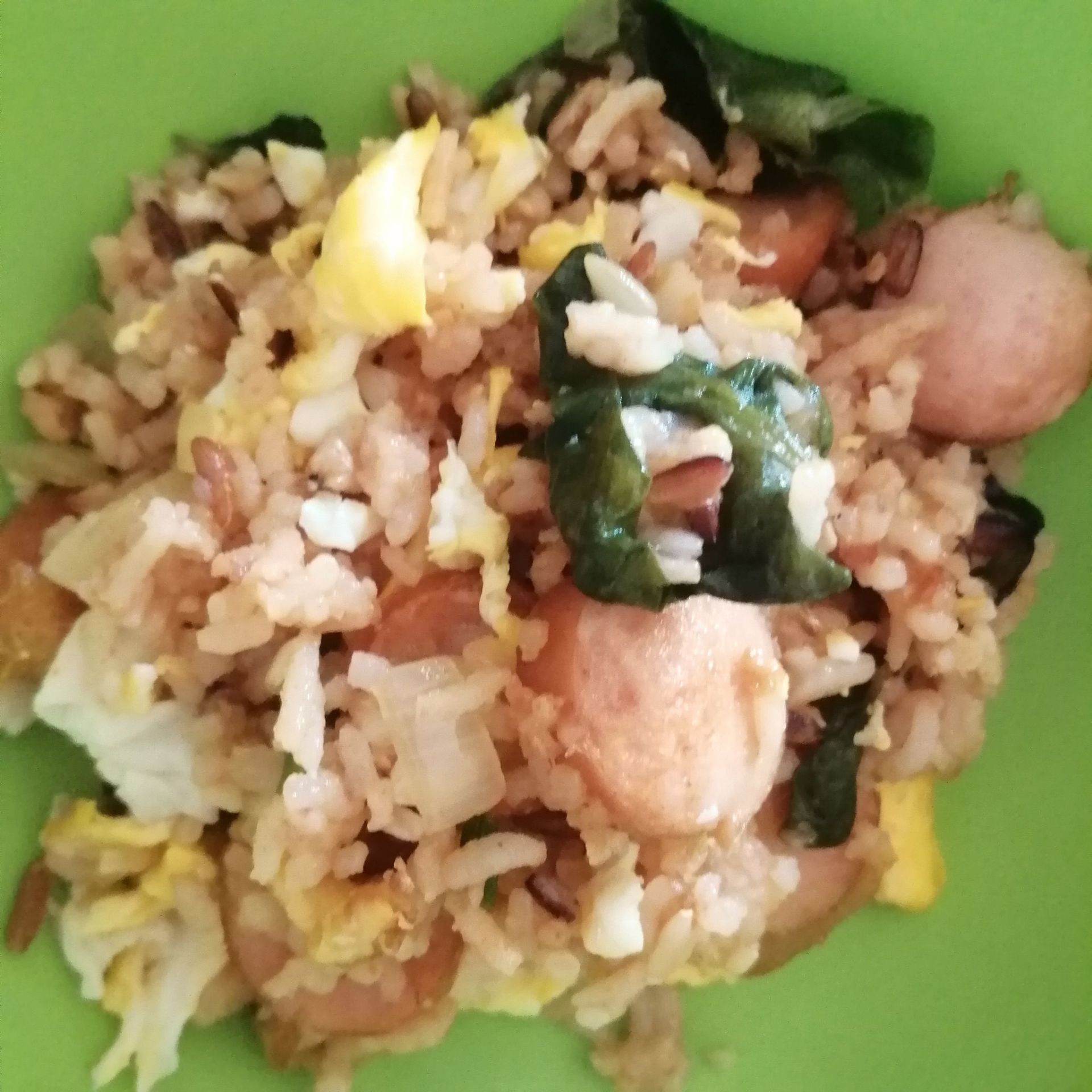 ข้าวผัดไส้กรอกใส่วอเตอร์เครส 
🍛🥖🥦🥕