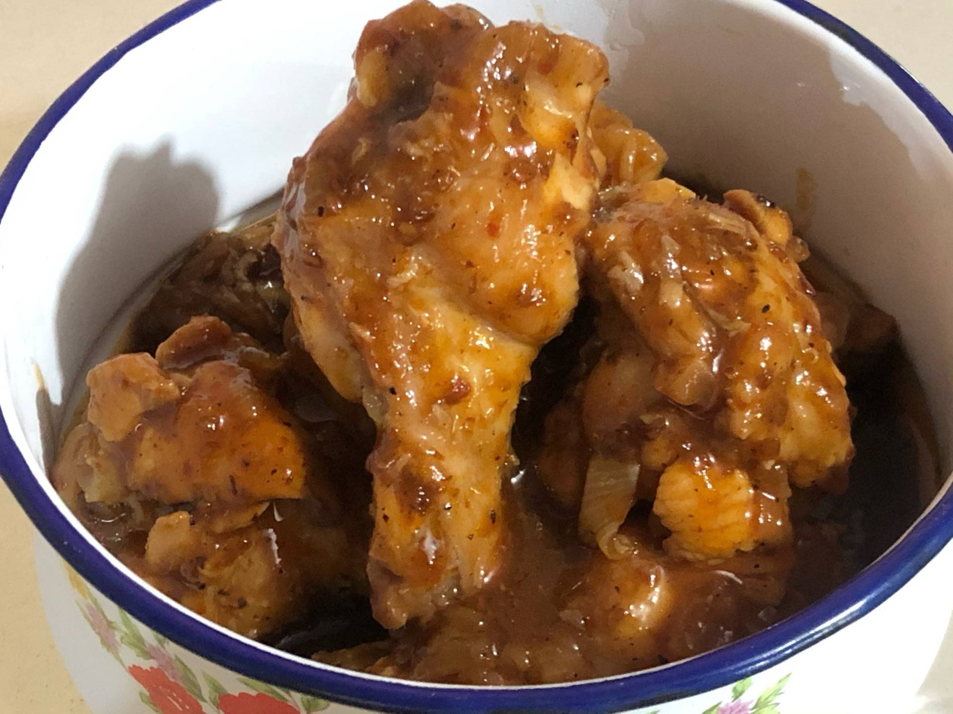 ปีกบนไก่อบซอส