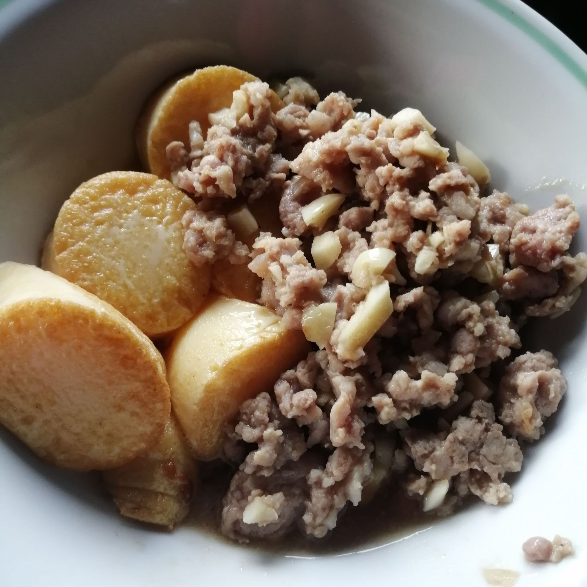 ผัดเห็ดใส่เต้าหู้ไข่
