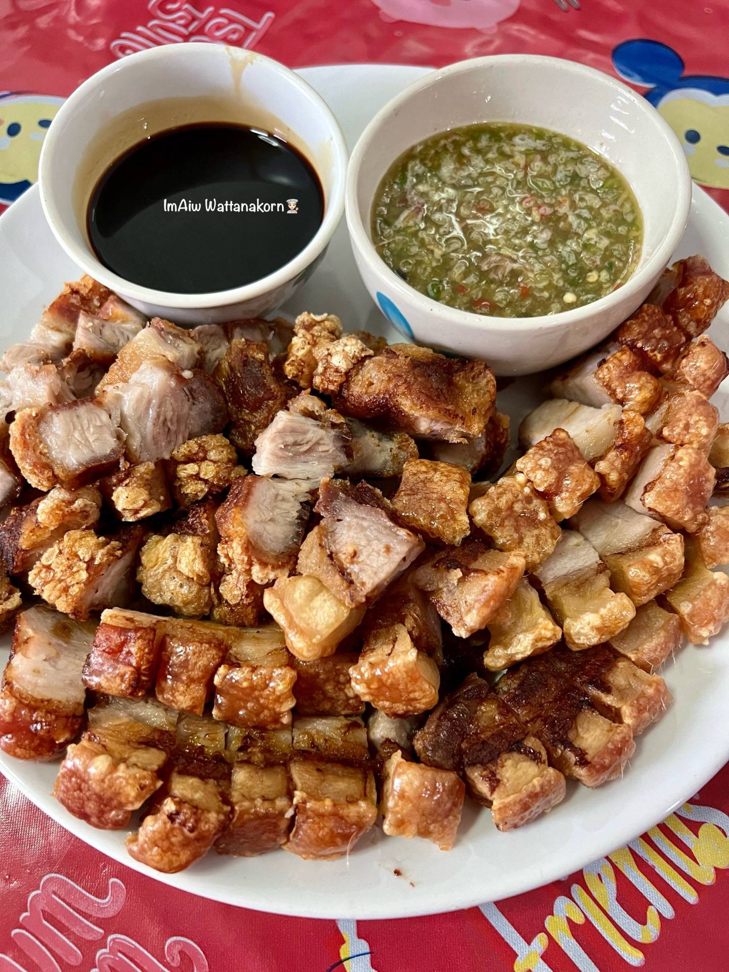 “หมูกรอบ 2 เวอร์ชั่น”