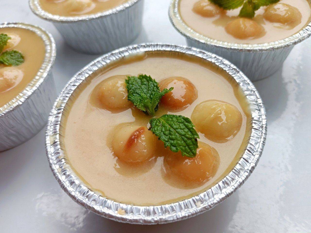 caramel macadamia cheese pie