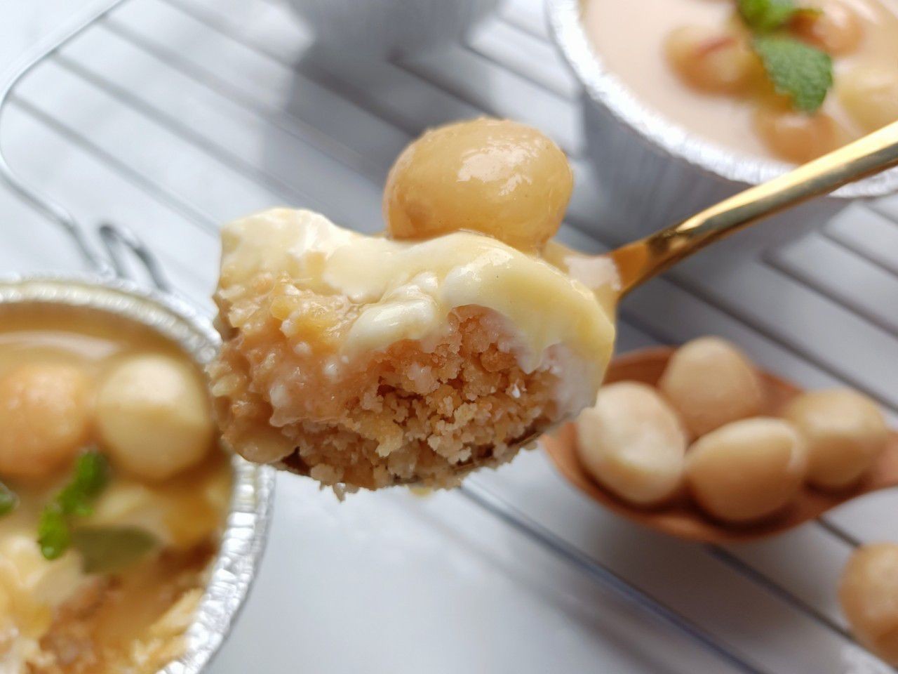 caramel macadamia cheese pie