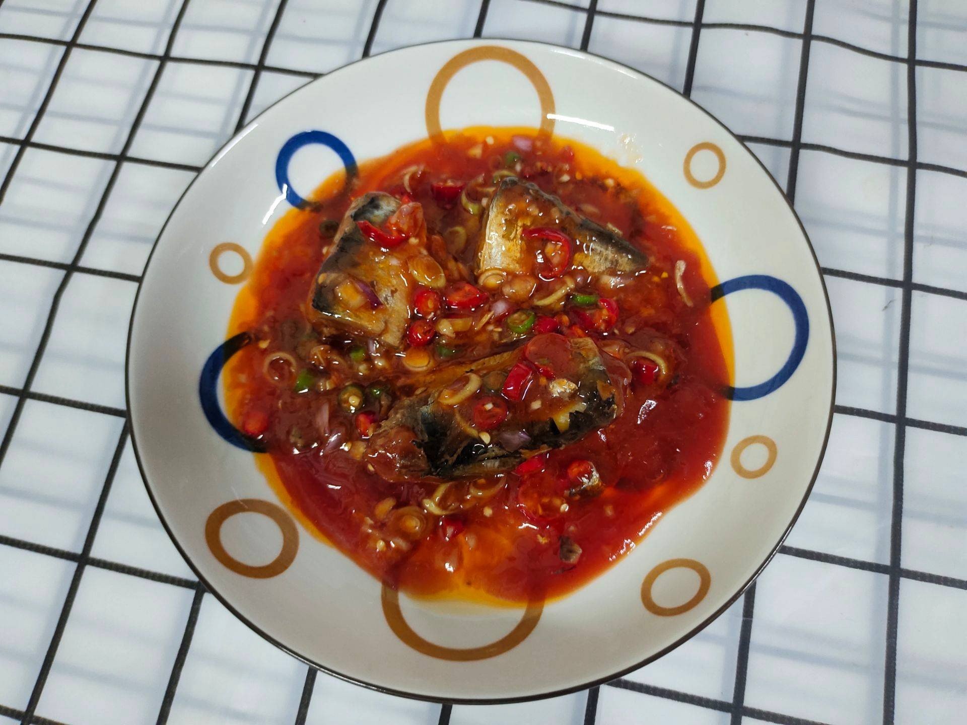 ยำปลากระป๋อง