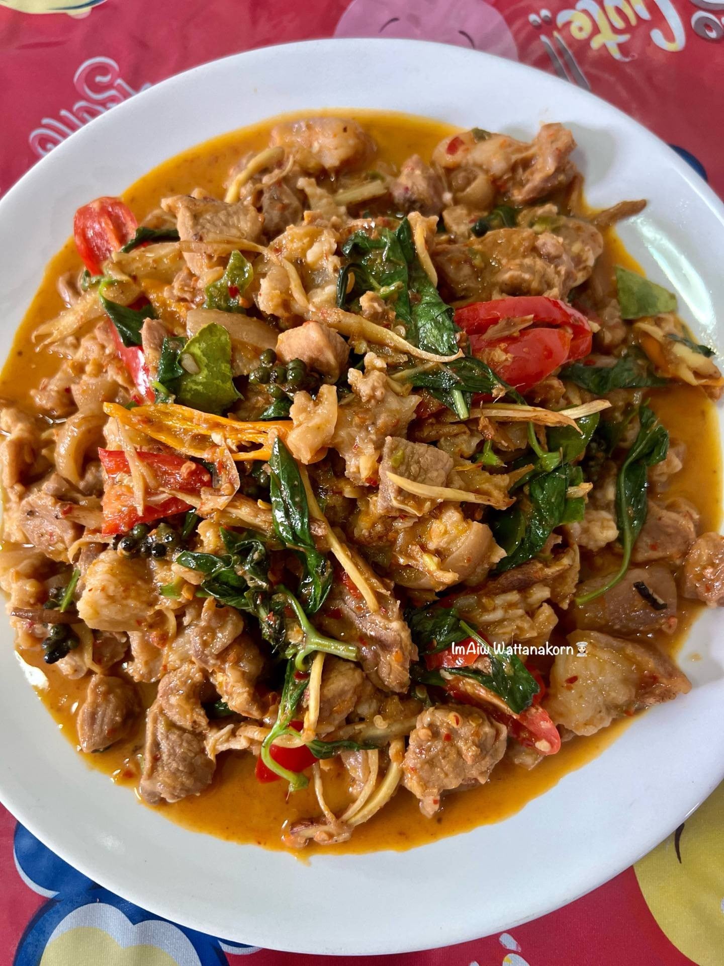 “ผัดเผ็ดขาหมู”