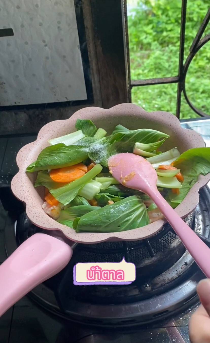 ผัดอกไก่กวางตุ้งฮ่องเต้