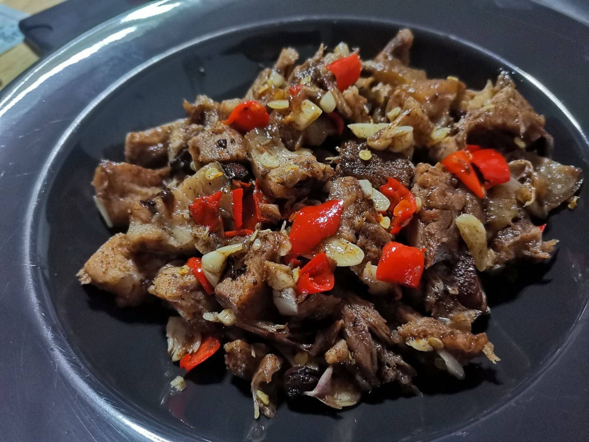 ขาหมูตุ๋นคั่วพริกเกลือ