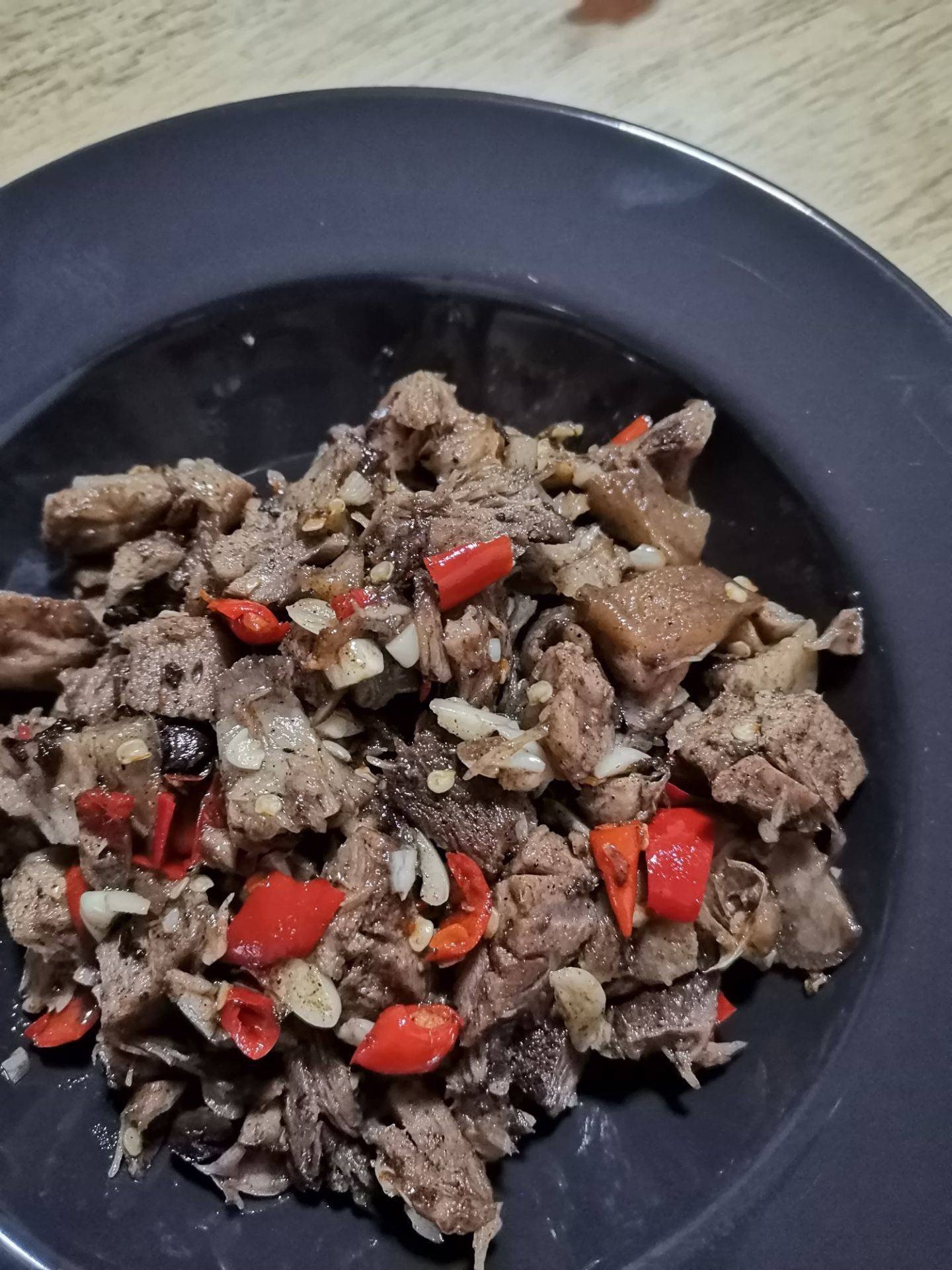 ขาหมูตุ๋นคั่วพริกเกลือ