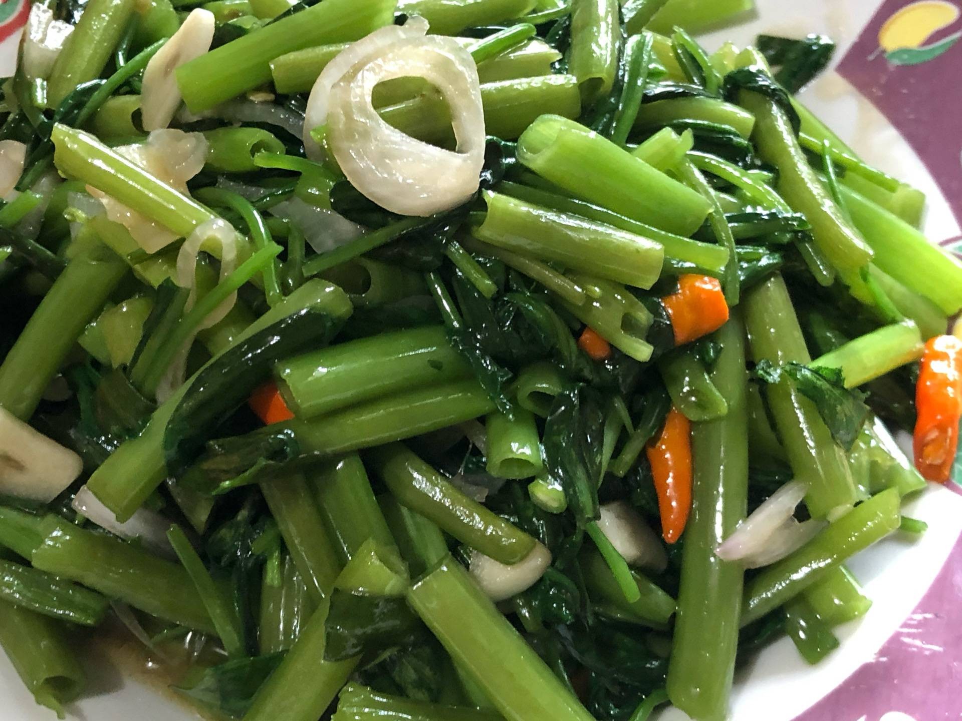 ผัดผักบุ้ง