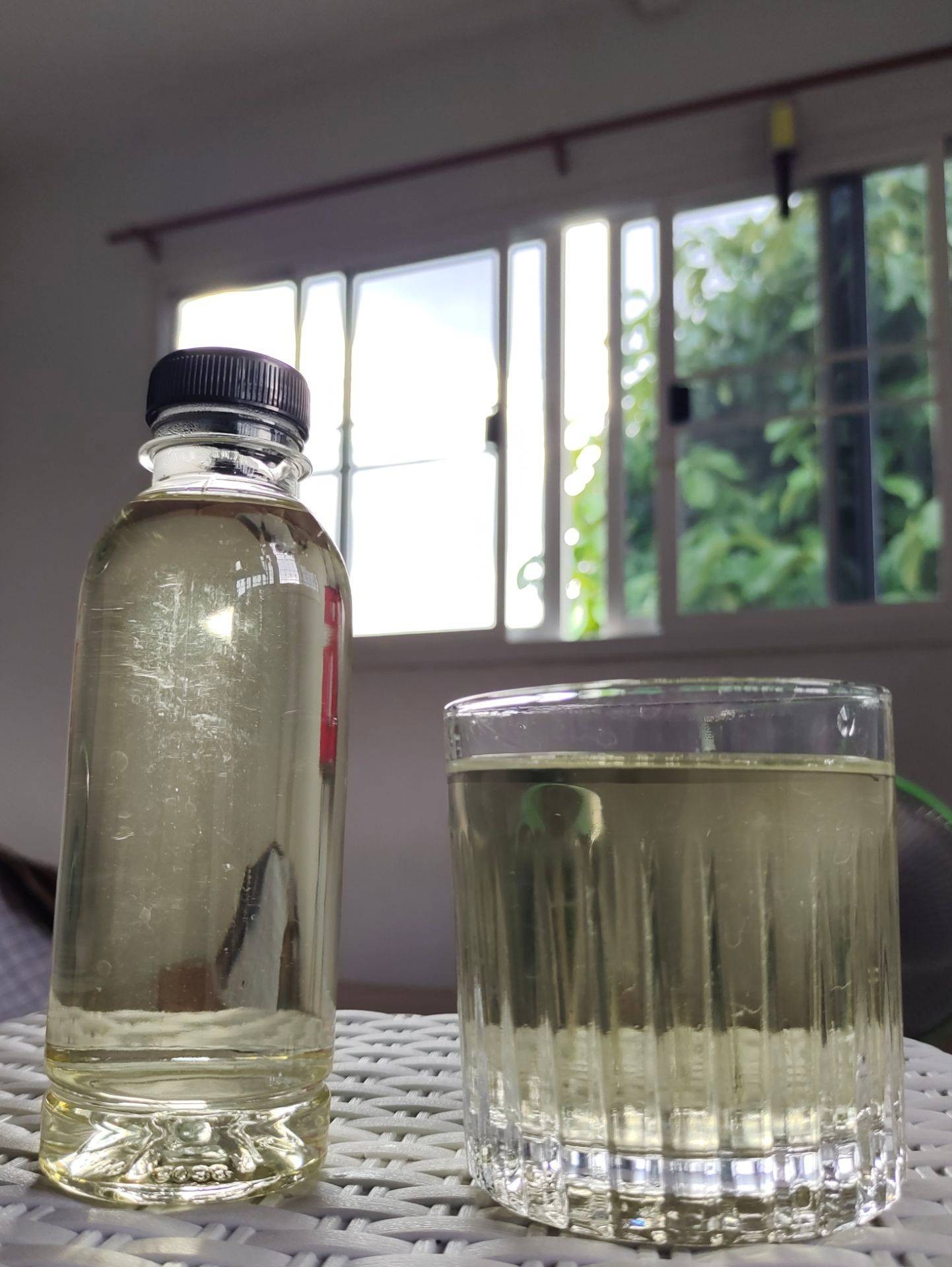 น้ำใบเตยมะนาว