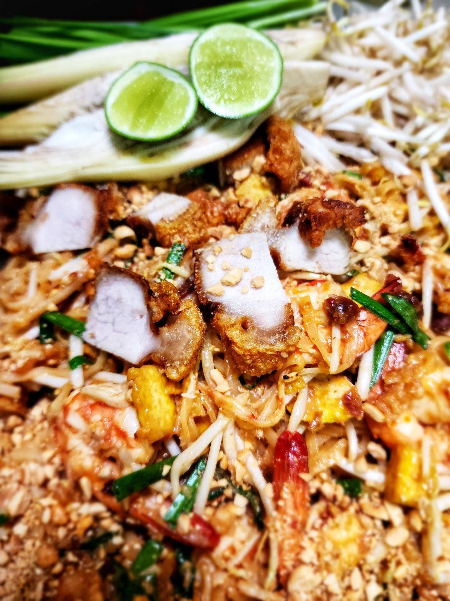 ผัดไทยกุ้งหมูกรอบ #wongnaichef