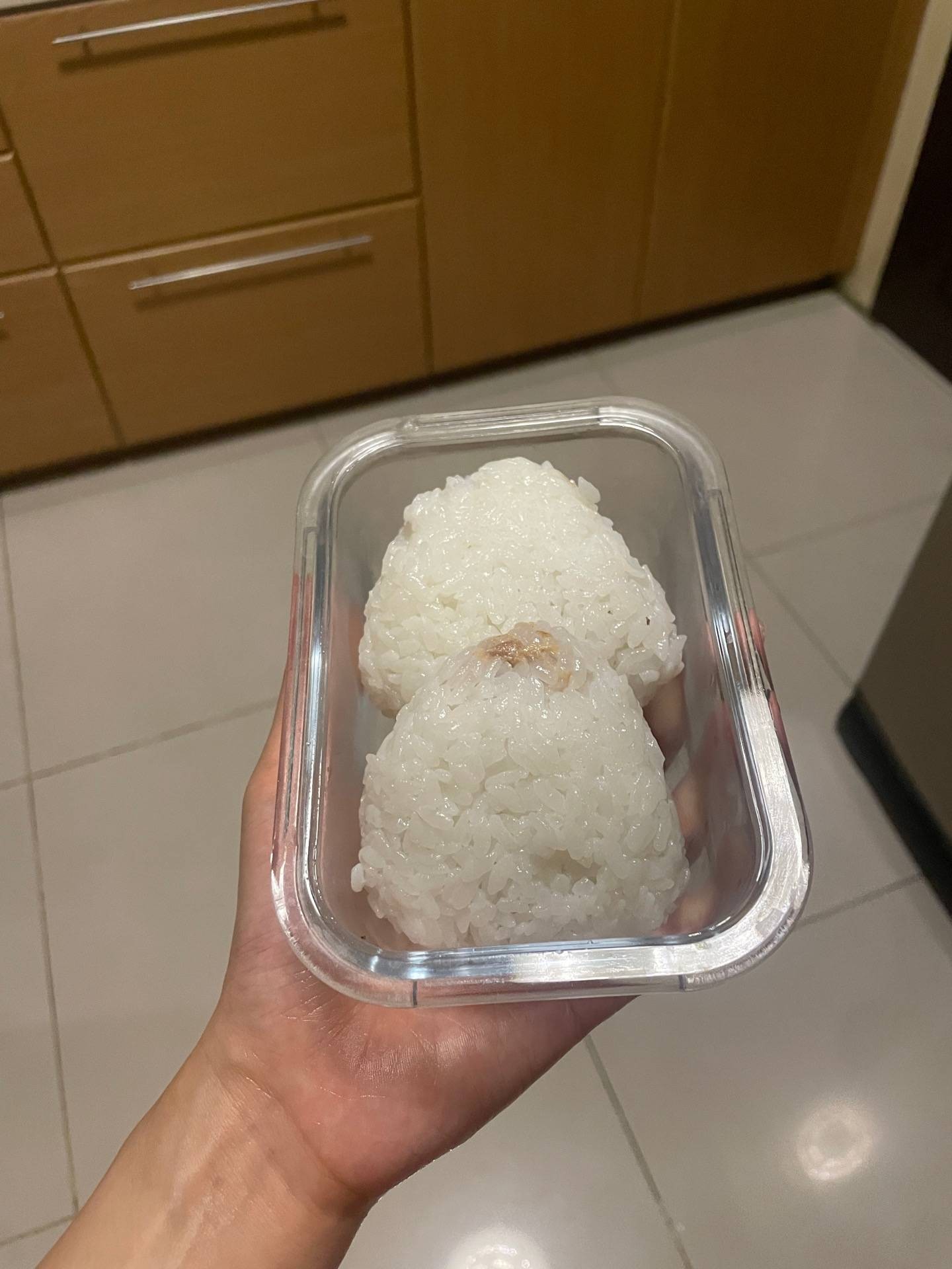 ข้าวปั้นทูน่า 🍙🐟 Tuna Onigiri