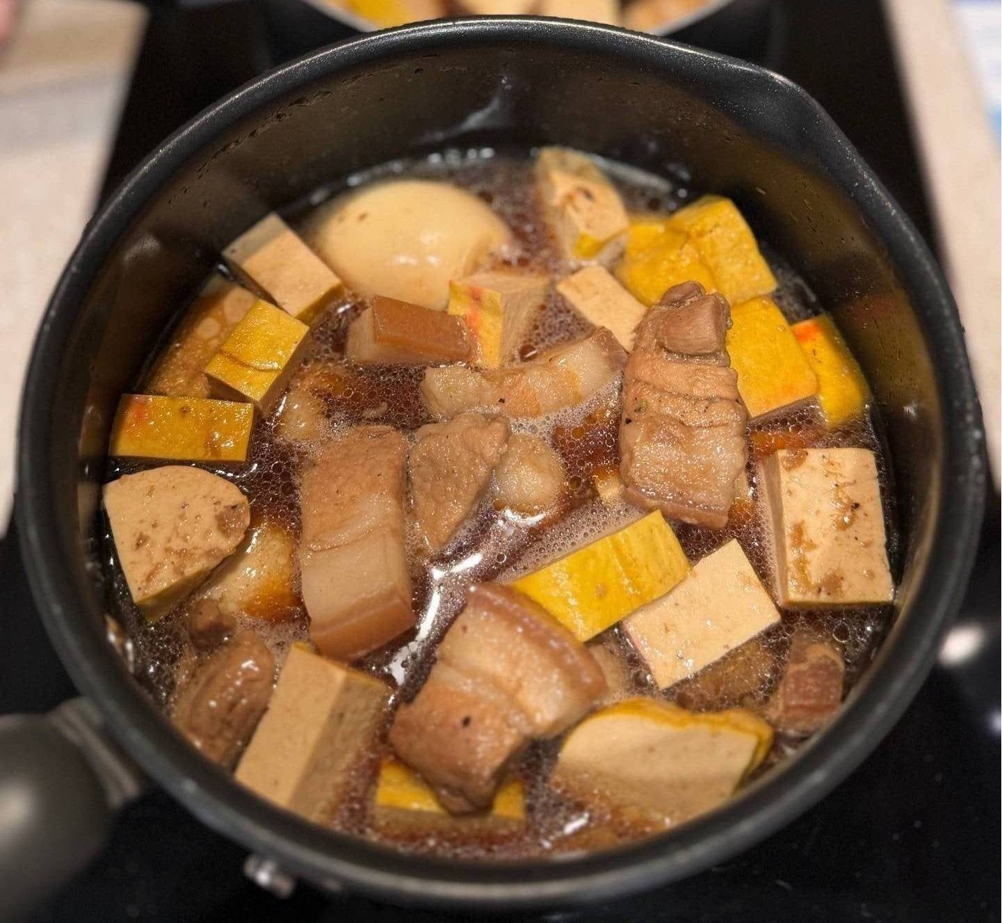 ไข่พะโล้หมูสามชั้น
