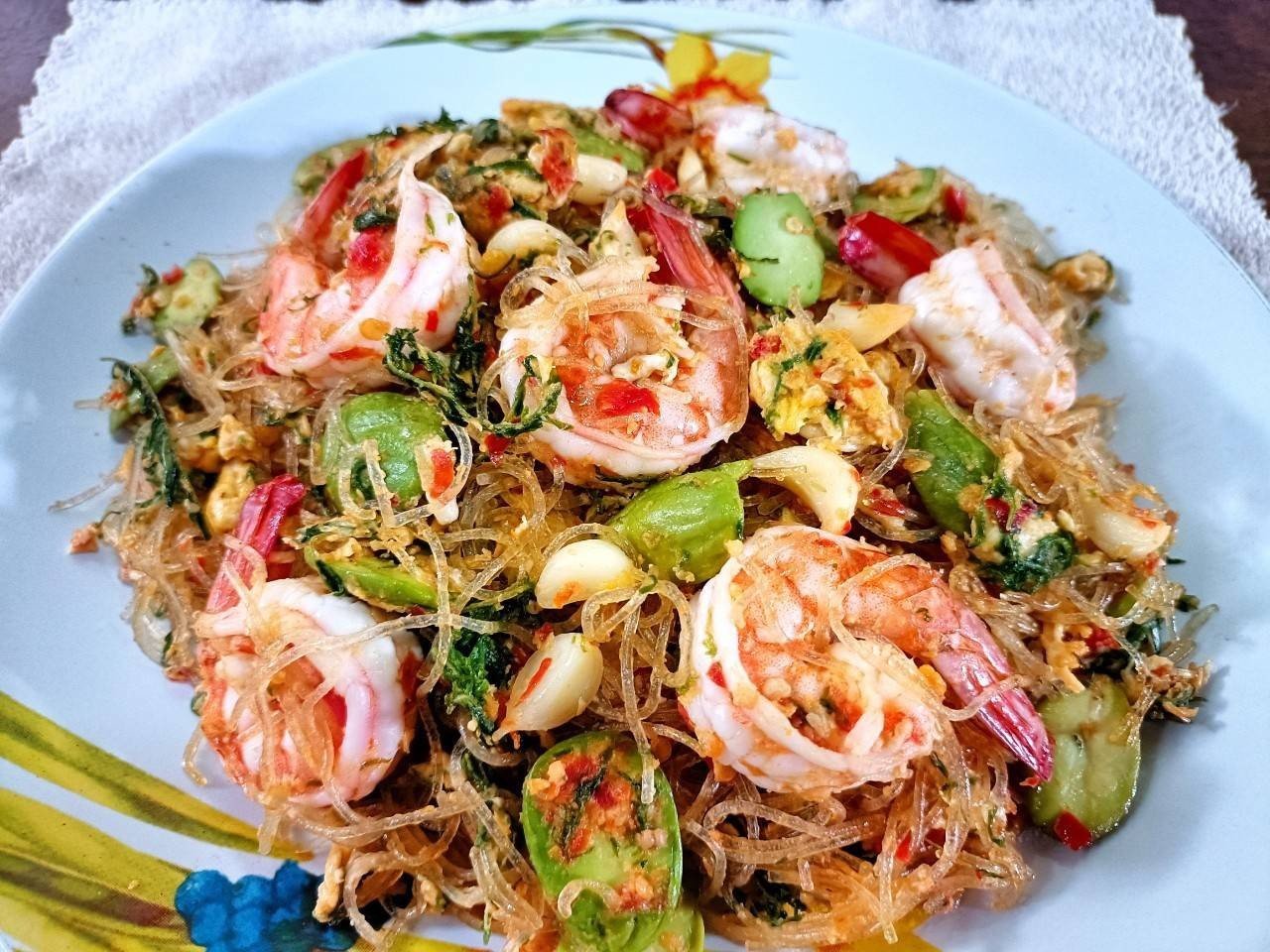 ผัดสามเหม็น 🌶️