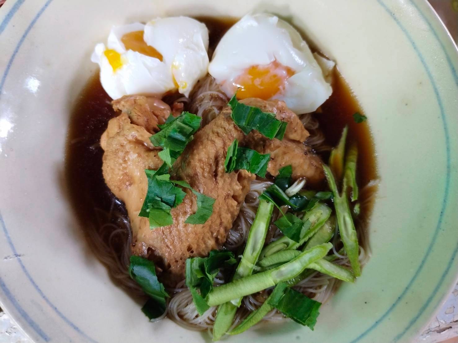 ก๋วยเตี๋ยวไก่ตุ๋นสูตรโบราณ