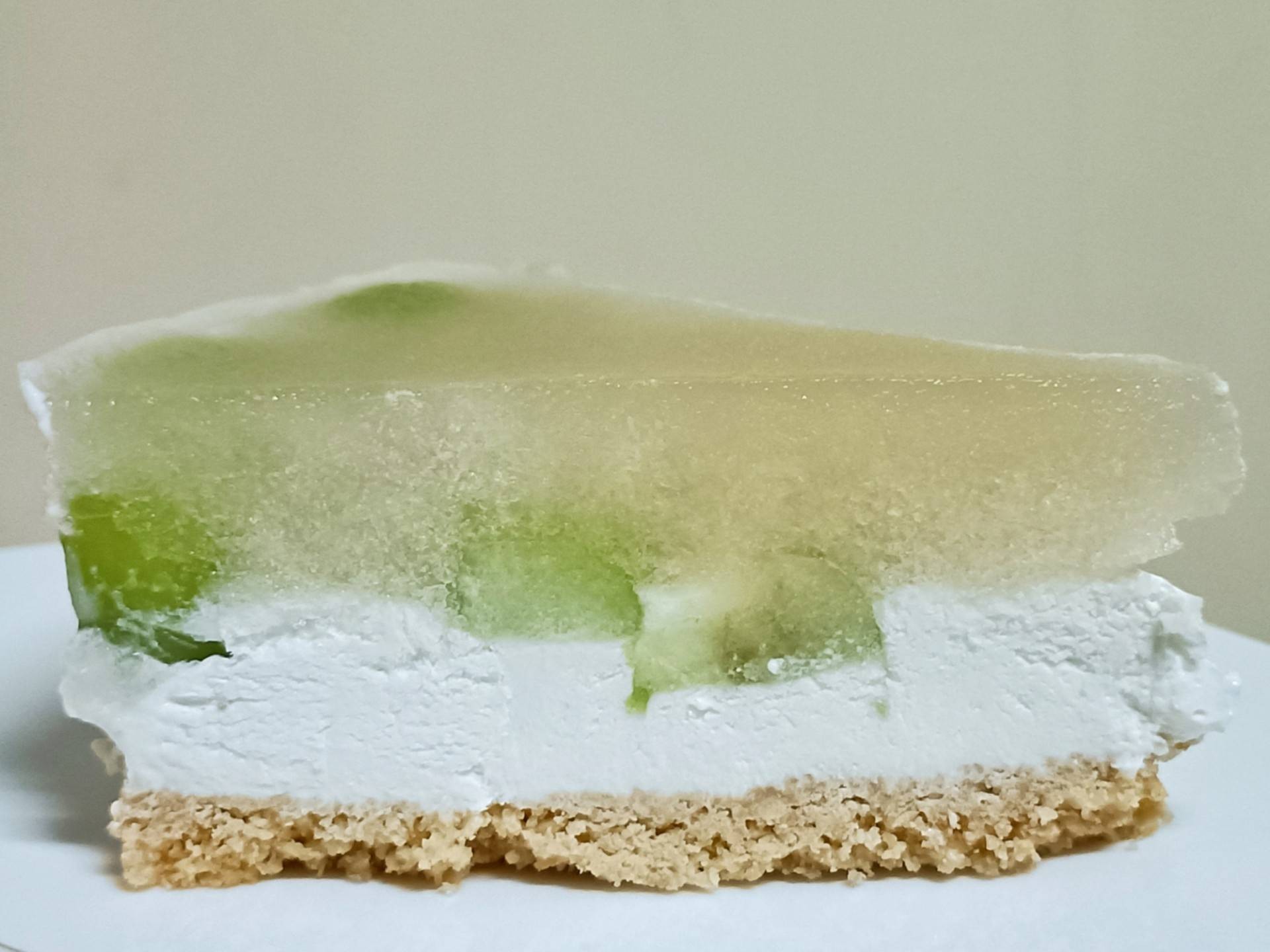 shine muscat cheese pie