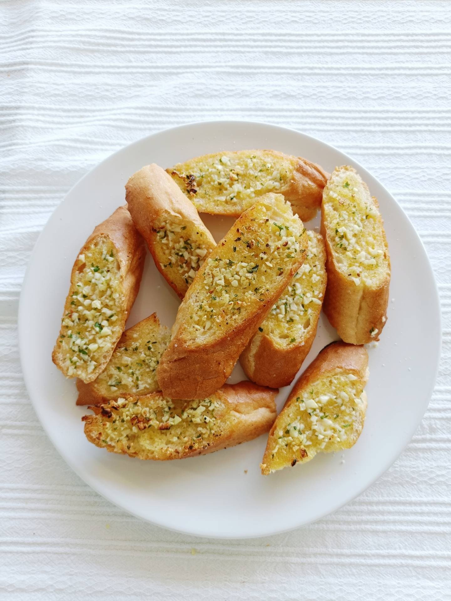 ขนมปังกระเทียม สูตรไม่ใช้เครื่องอบ