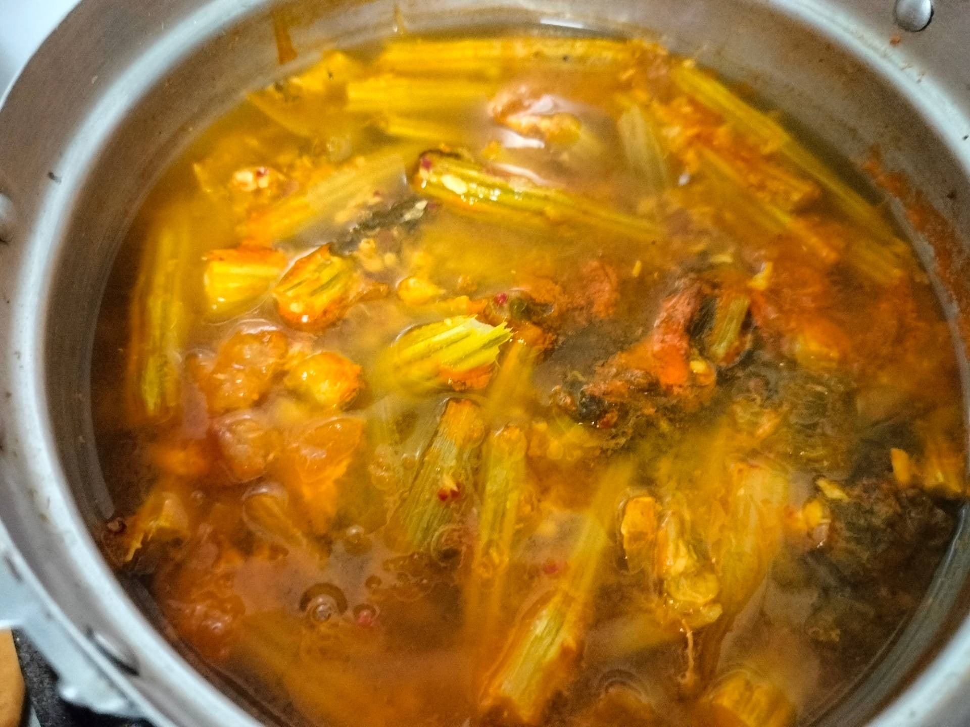 แกงส้มมะรุม