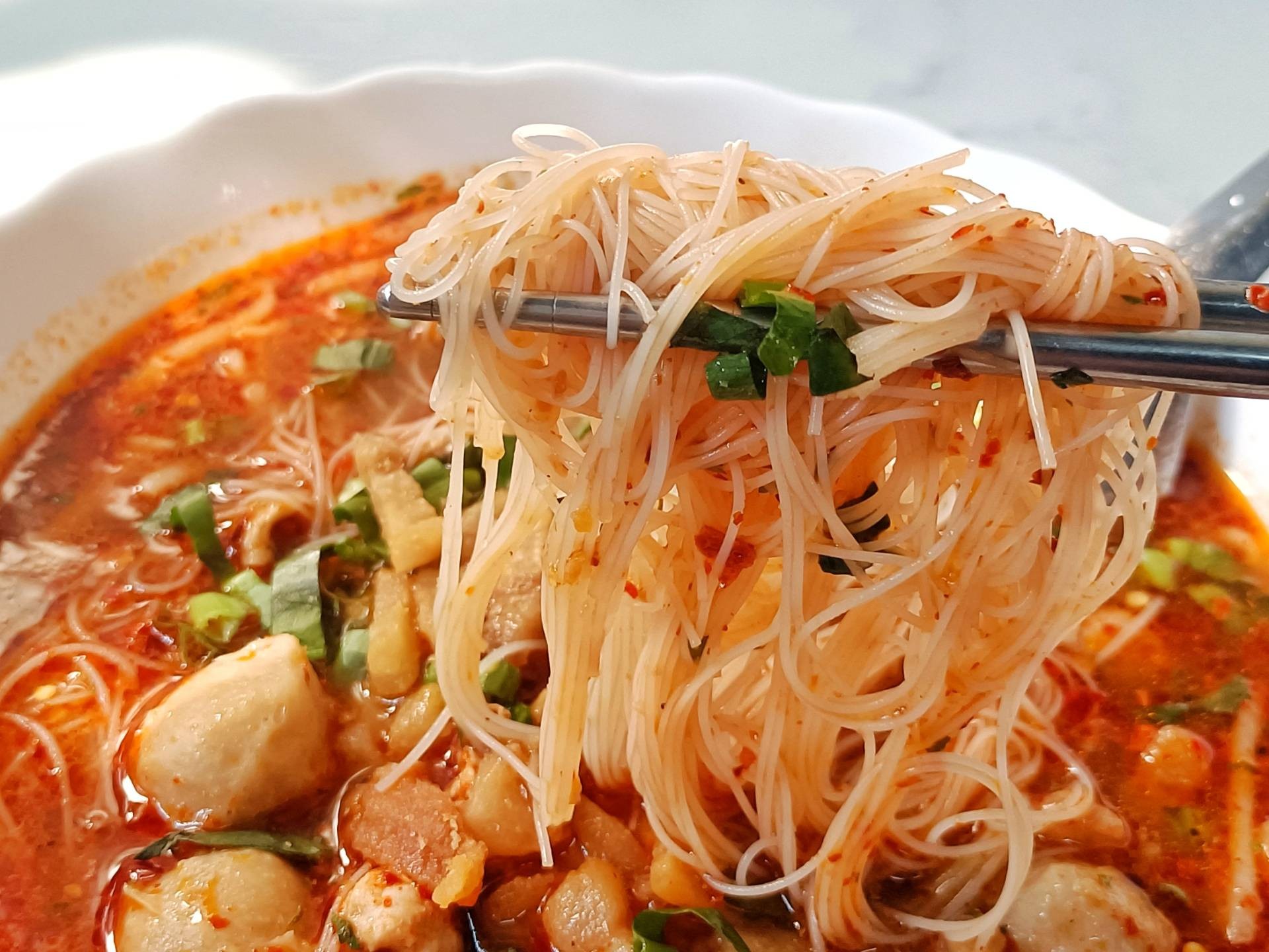 ก๋วยเตี๋ยวน้ำตก (กึ่งสำเร็จรูป)