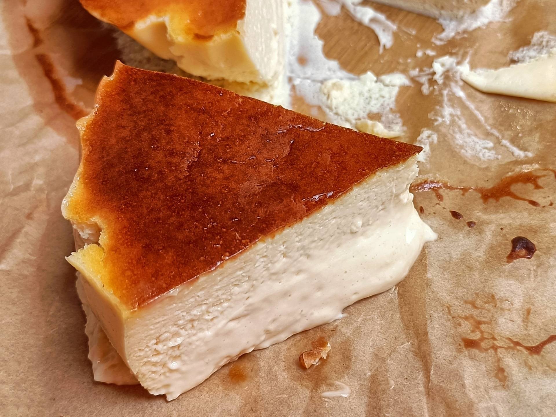 Basque cheesecake / basque burnt cheesecake / ชีสเค้ก / เค้กหน้าไหม้