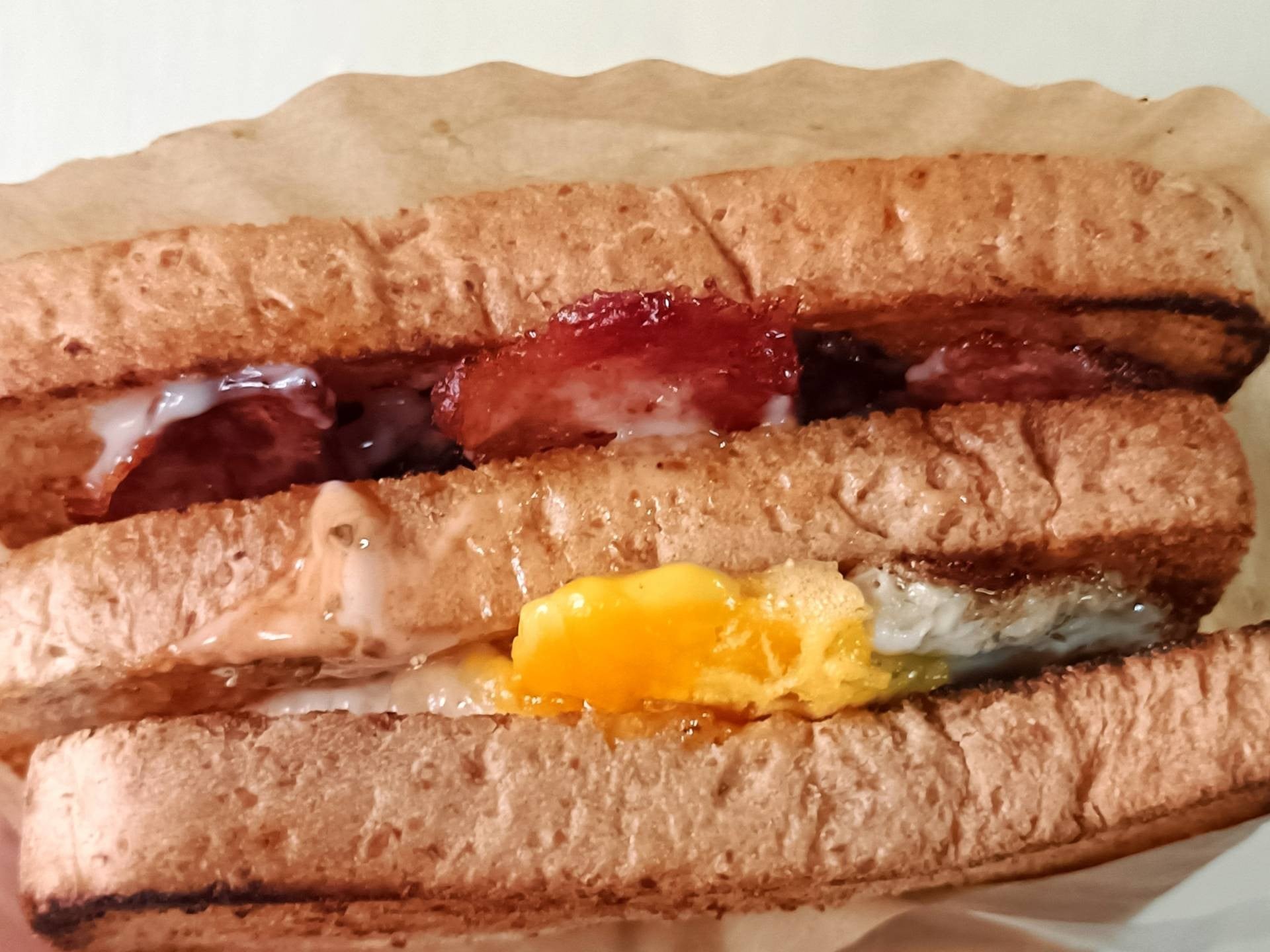 แซนวิชไข่เบคอน