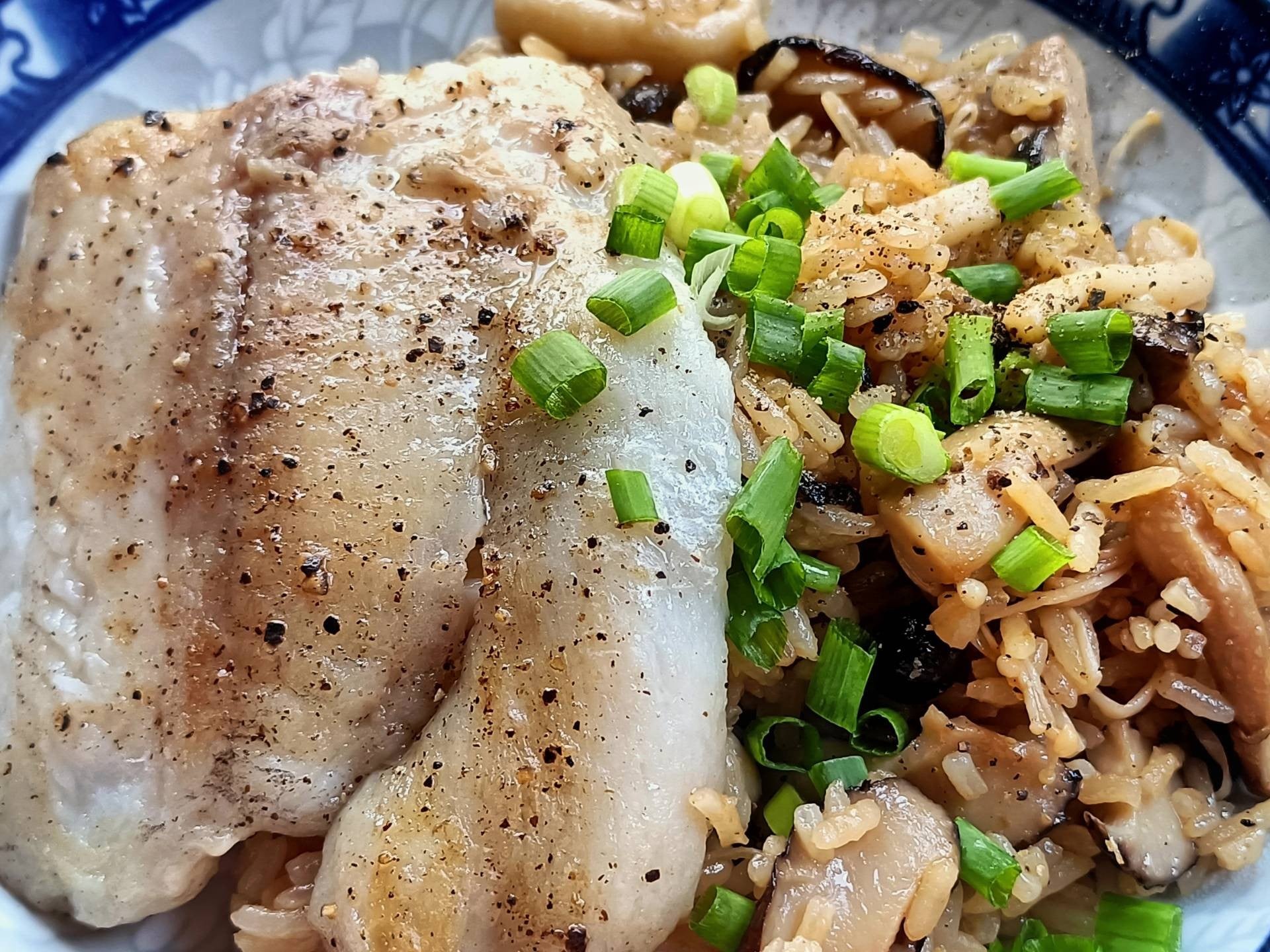 ข้าวอบเห็ด & ปลาย่าง