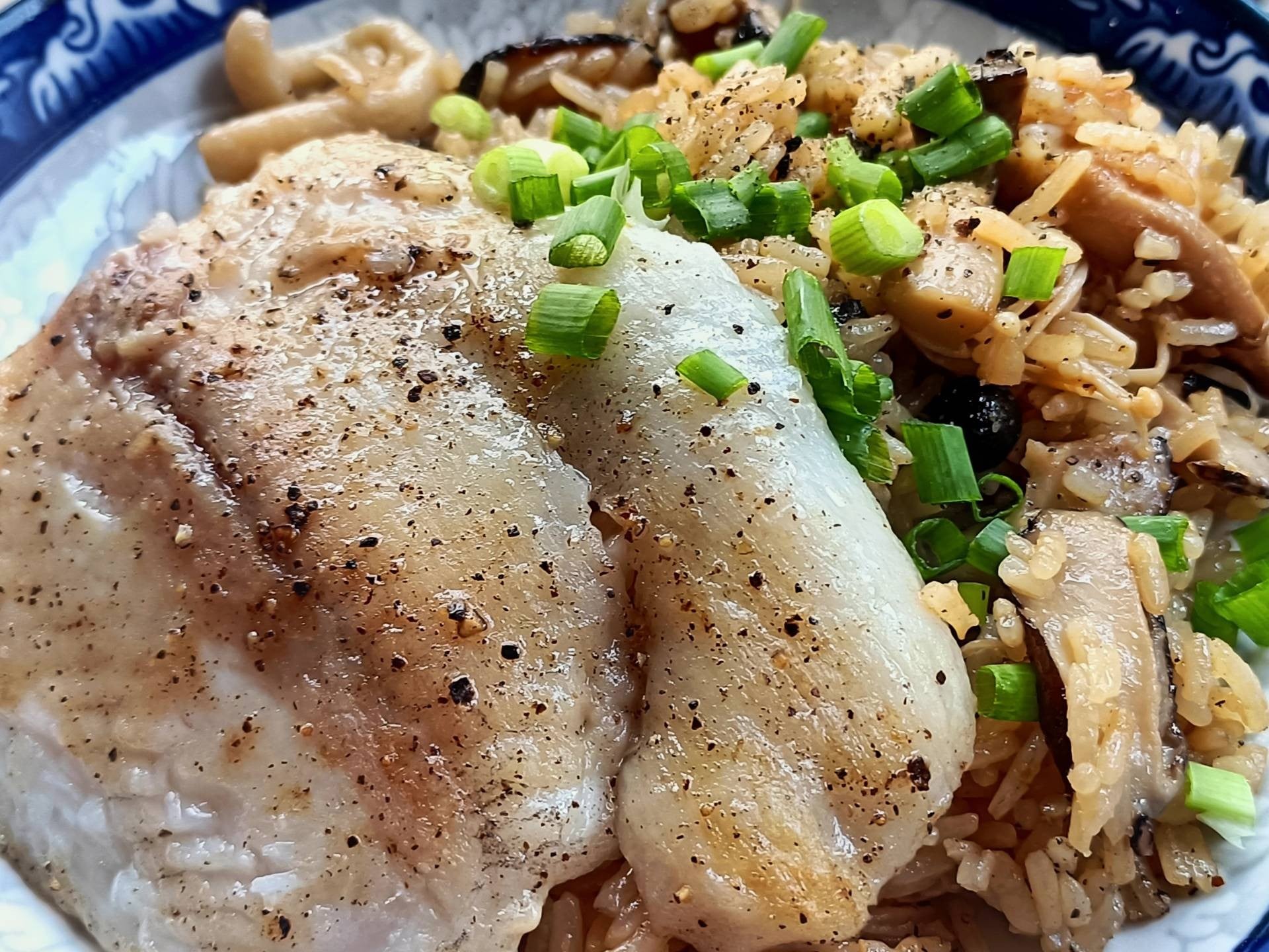 ข้าวอบเห็ด & ปลาย่าง